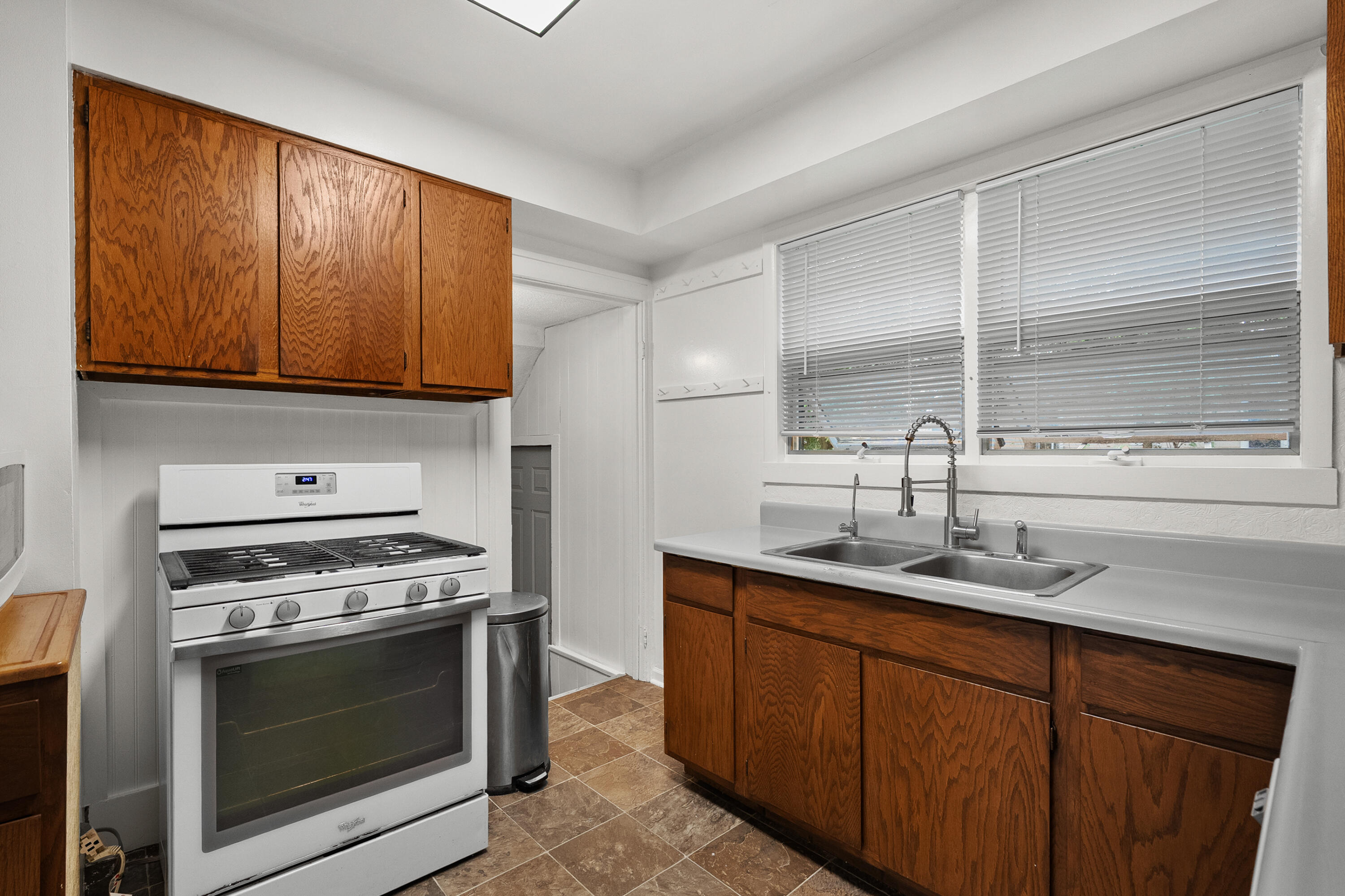 570 Harway Avenue Kalamazoo MI 49048