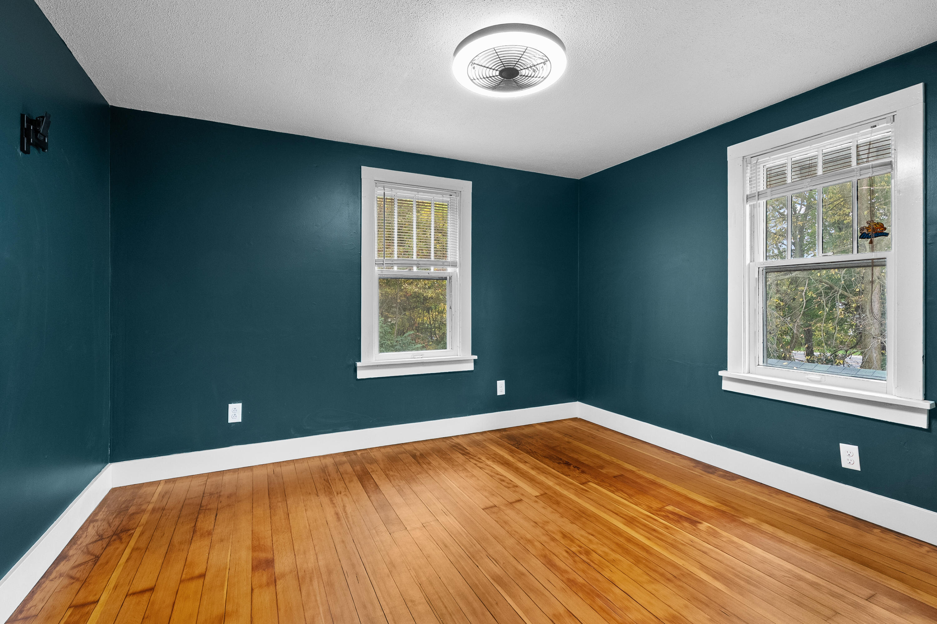 570 Harway Avenue Kalamazoo MI 49048
