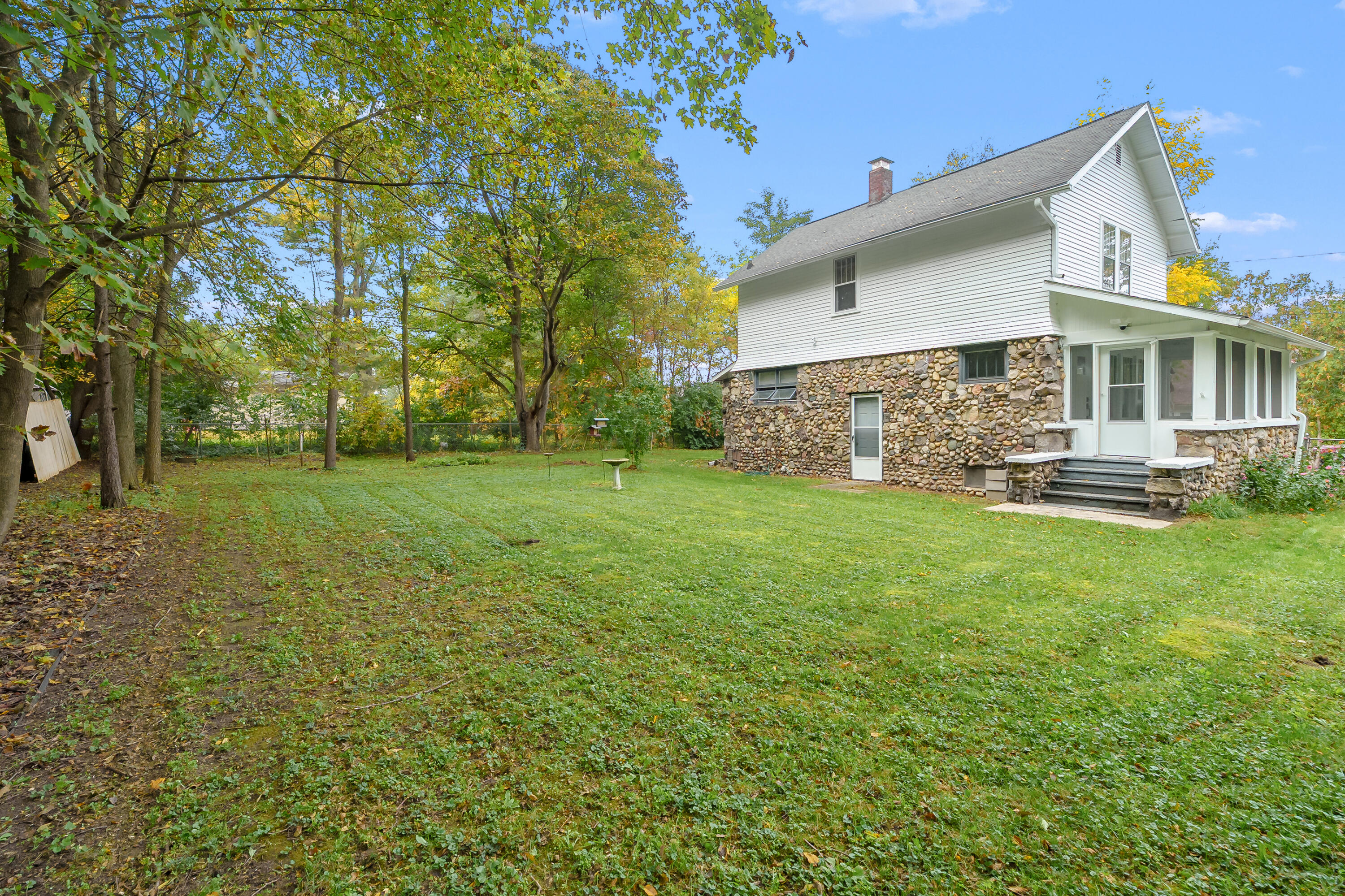 570 Harway Avenue Kalamazoo MI 49048