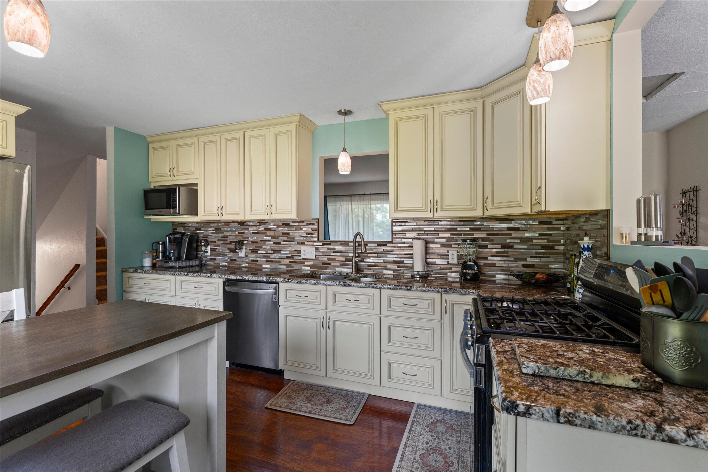 69601 Christiann Creek Drive Edwardsburg MI 49112