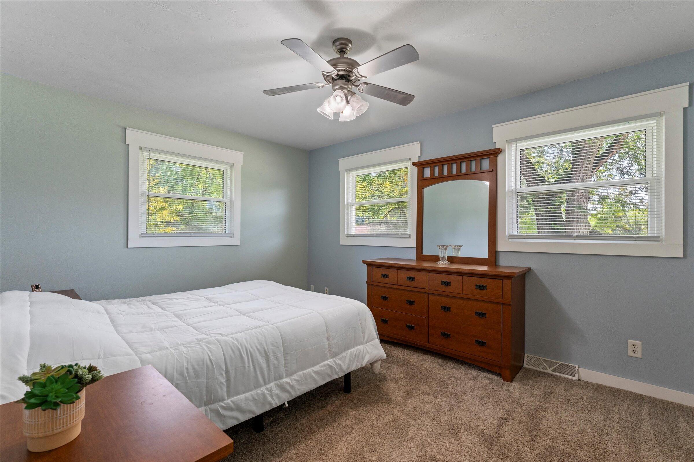 69601 Christiann Creek Drive Edwardsburg MI 49112