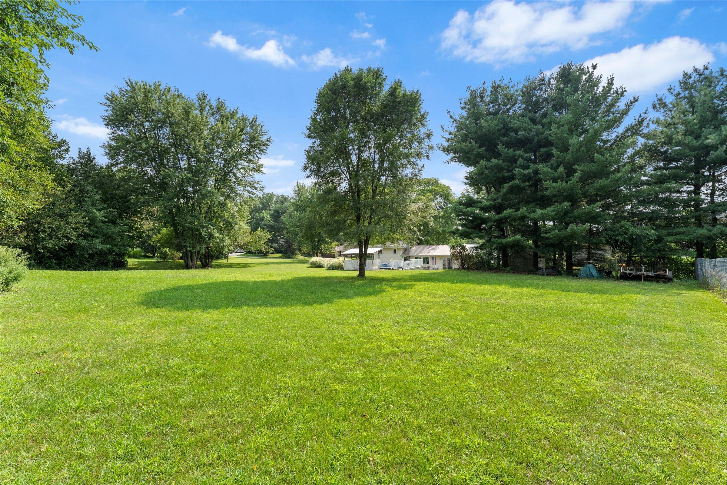 69601 Christiann Creek Drive Edwardsburg MI 49112
