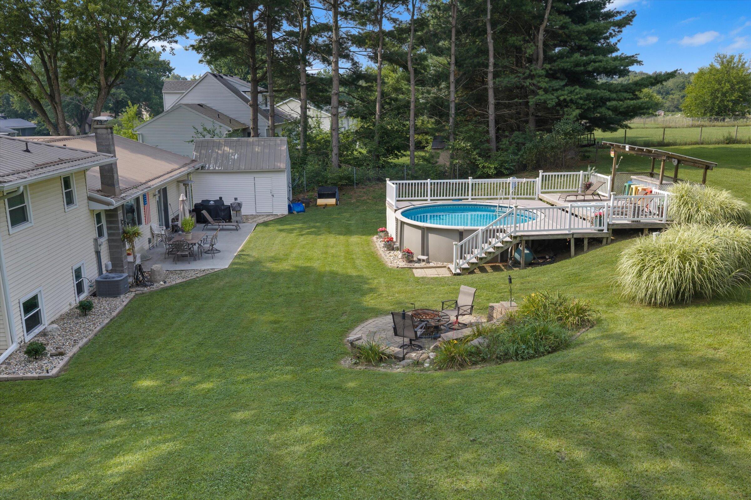 69601 Christiann Creek Drive Edwardsburg MI 49112
