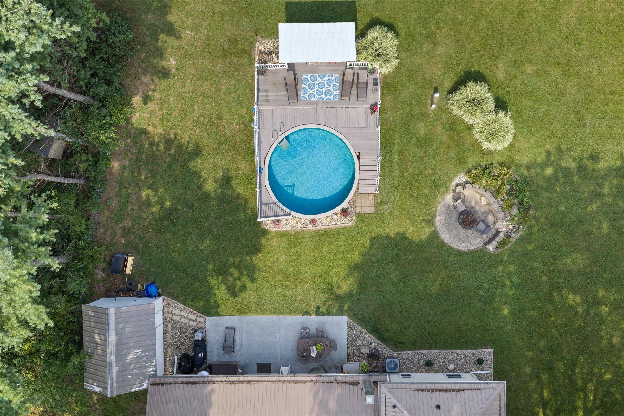 69601 Christiann Creek Drive Edwardsburg MI 49112