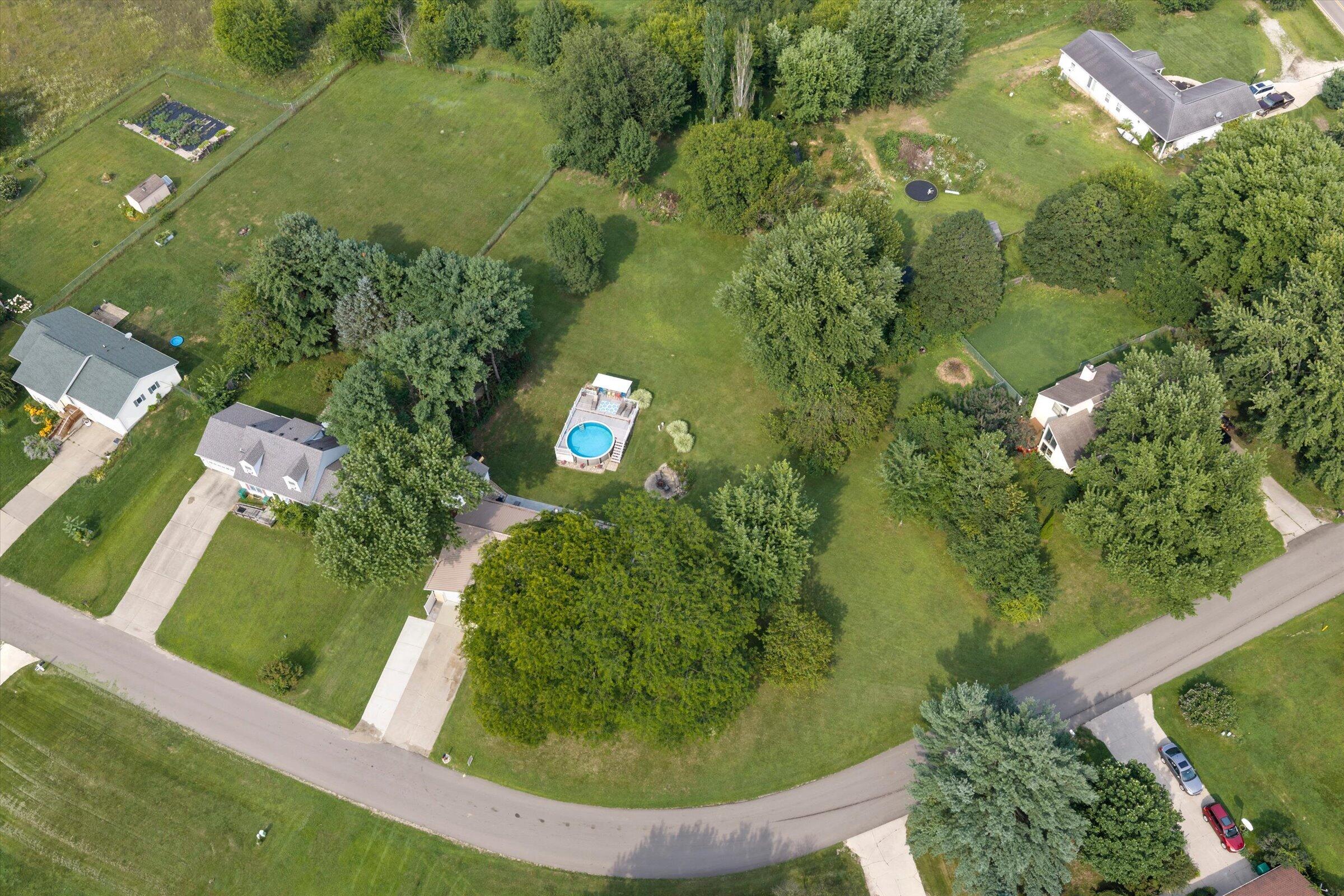 69601 Christiann Creek Drive Edwardsburg MI 49112