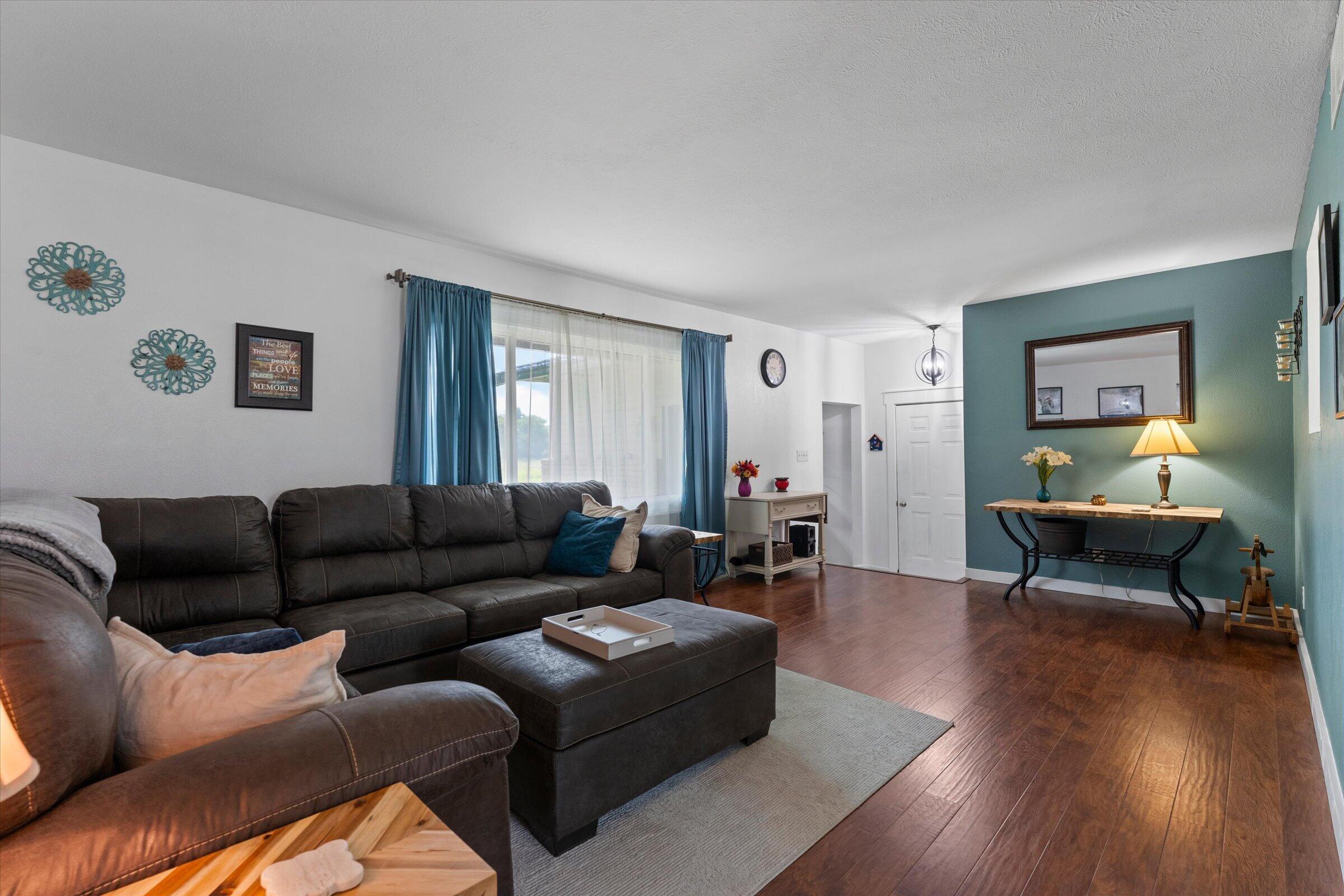 69601 Christiann Creek Drive Edwardsburg MI 49112