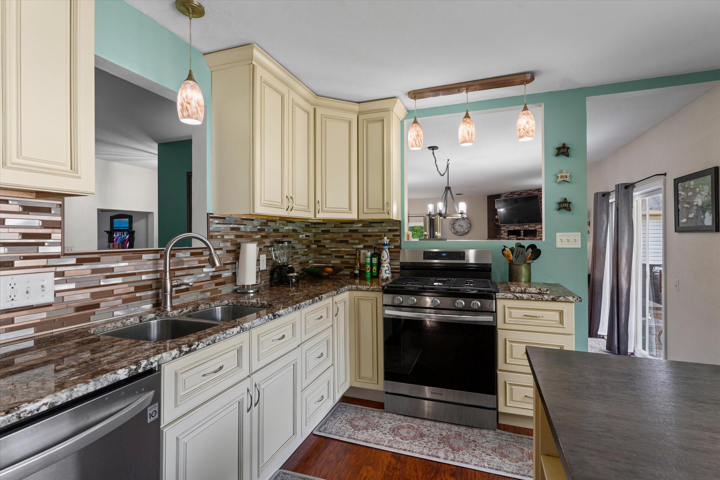 69601 Christiann Creek Drive Edwardsburg MI 49112