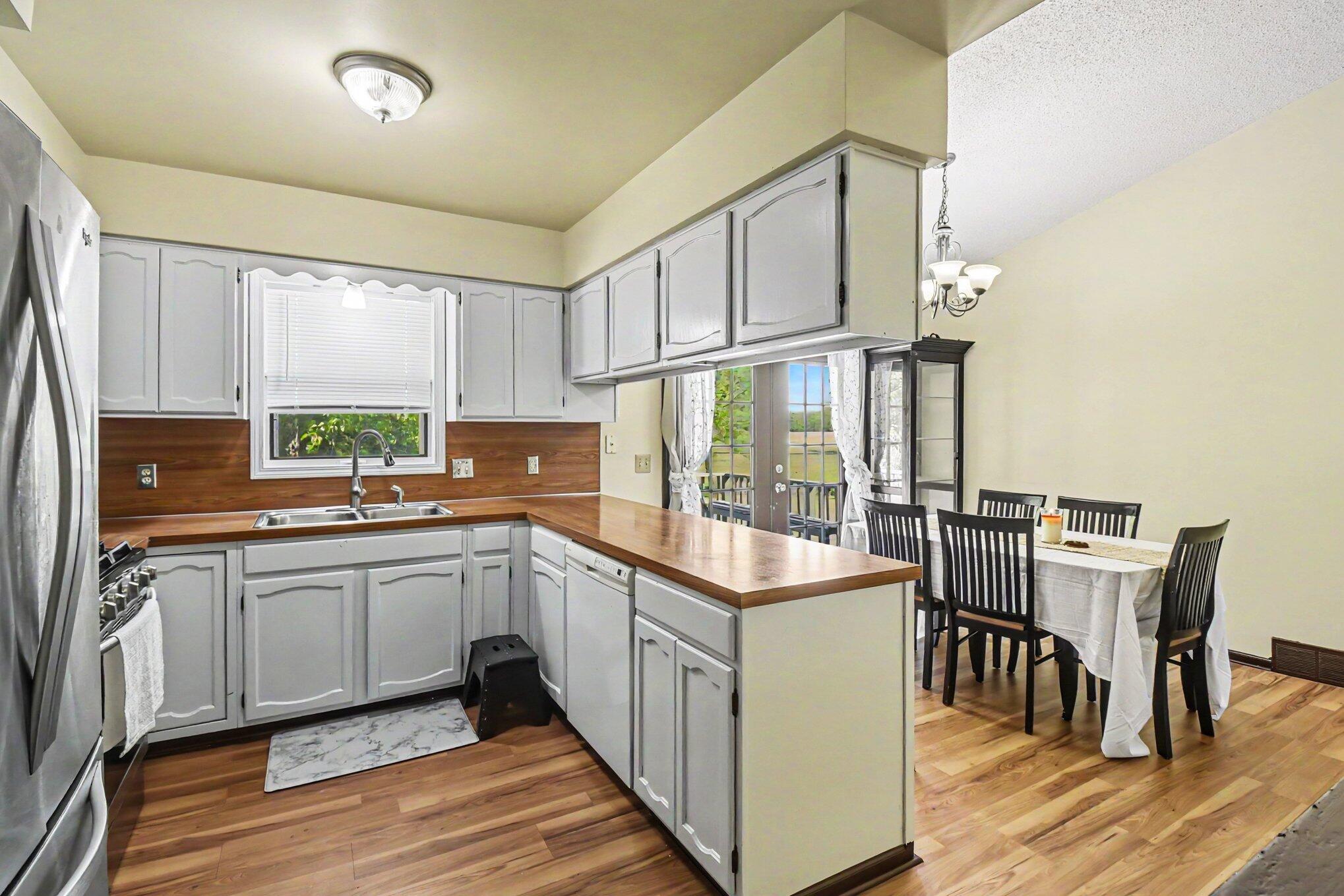2670 Thorn Creek Street SE Grand Rapids MI 49508