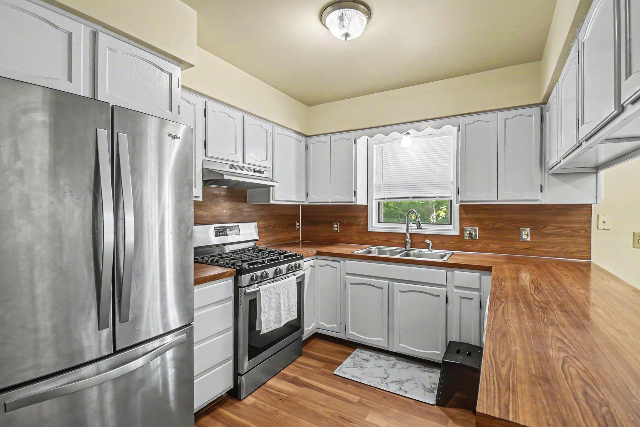 2670 Thorn Creek Street SE Grand Rapids MI 49508
