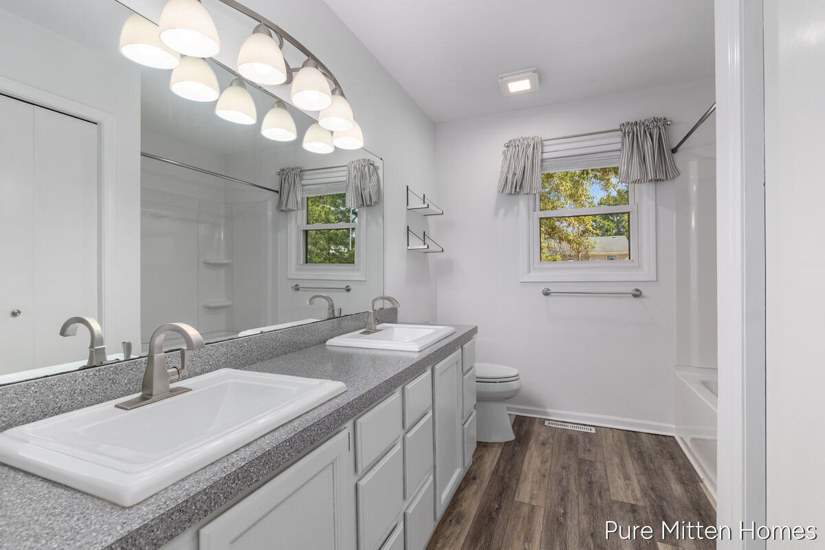 2047 Wolfboro Drive SE Grand Rapids MI 49508