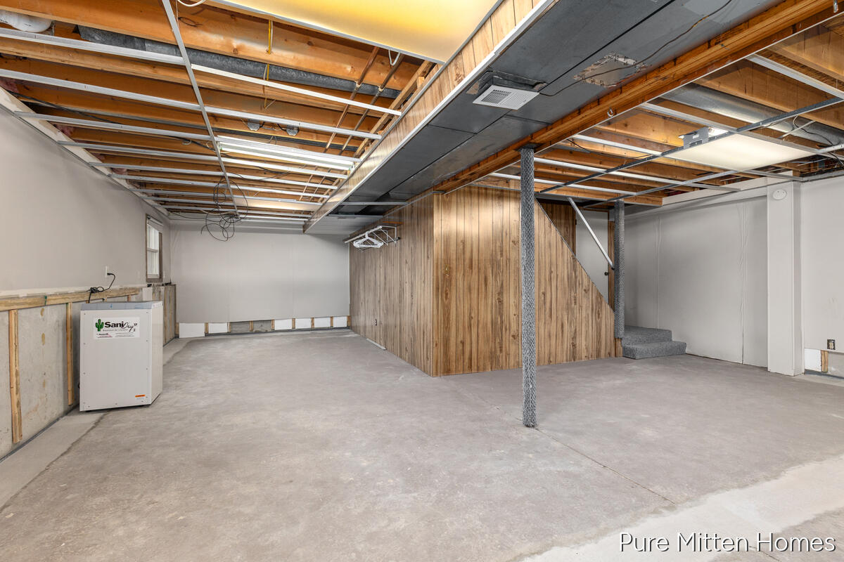2047 Wolfboro Drive SE Grand Rapids MI 49508