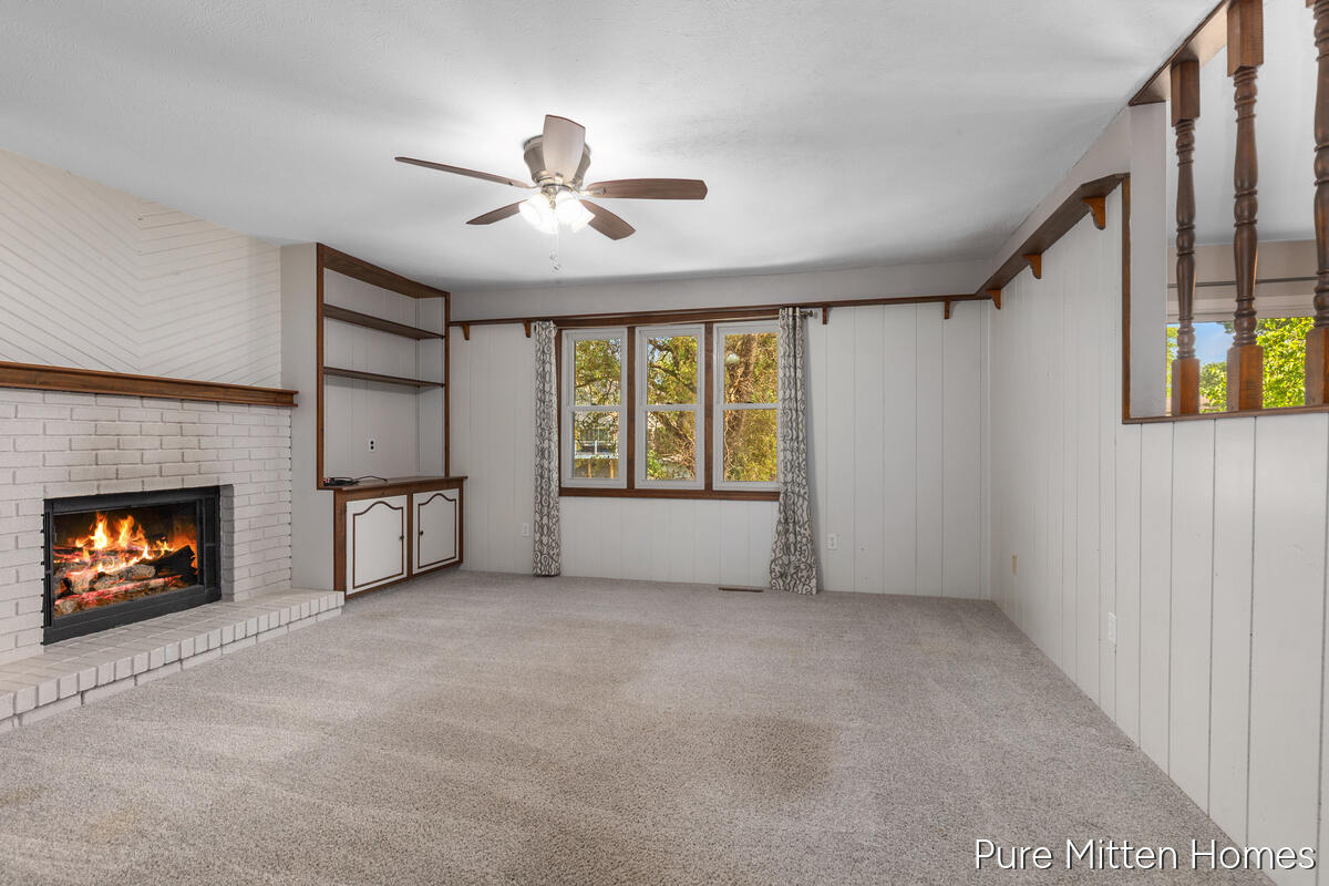 2047 Wolfboro Drive SE Grand Rapids MI 49508