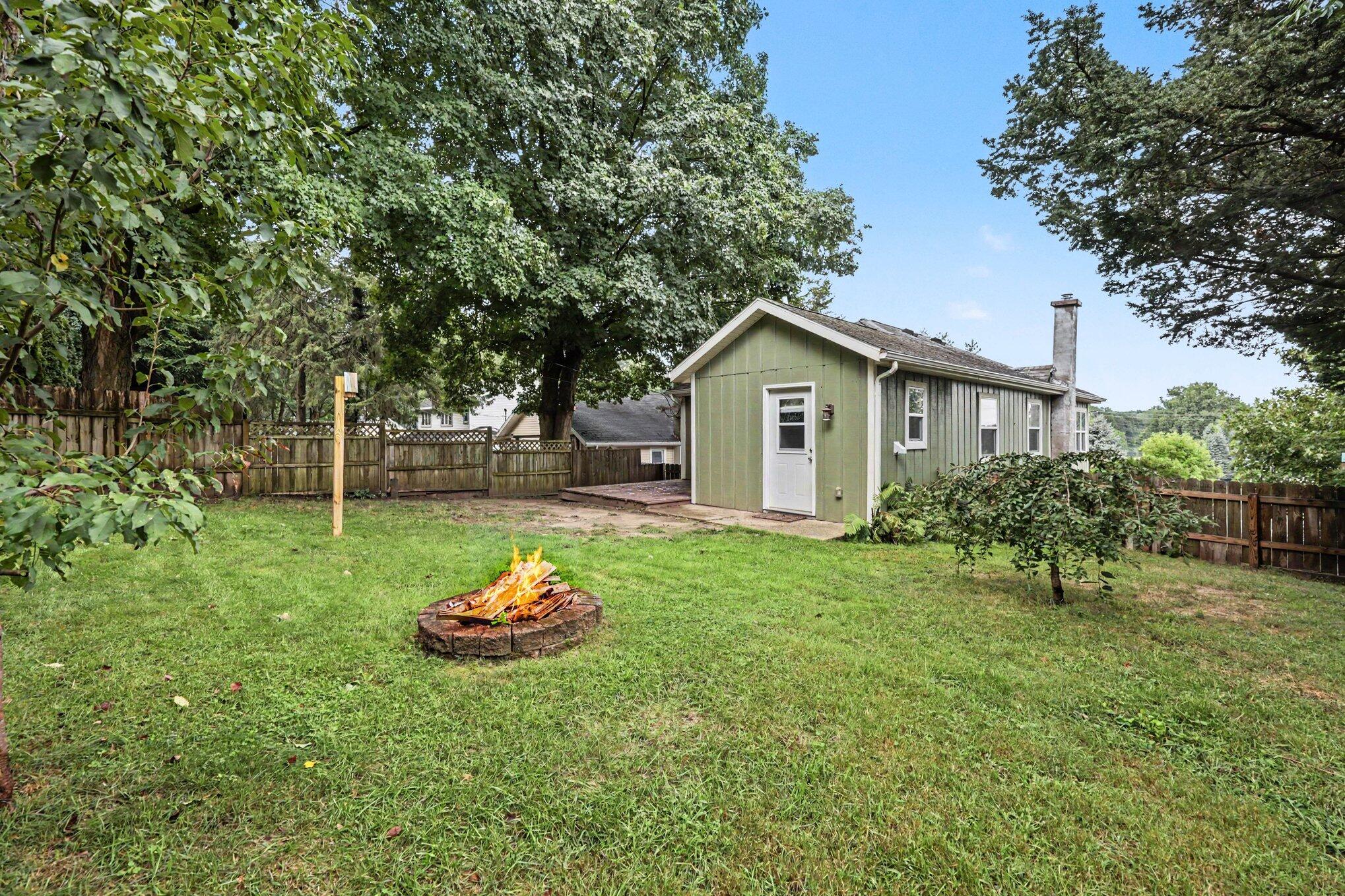 6688 Echo Drive NE Rockford MI 49341
