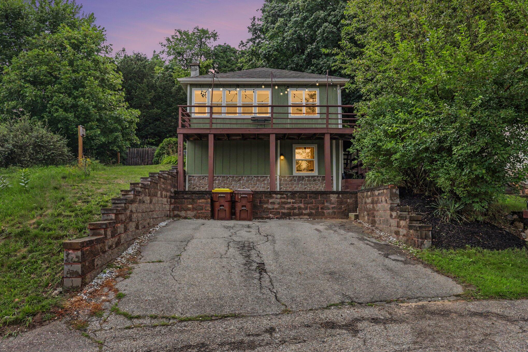 6688 Echo Drive NE Rockford MI 49341