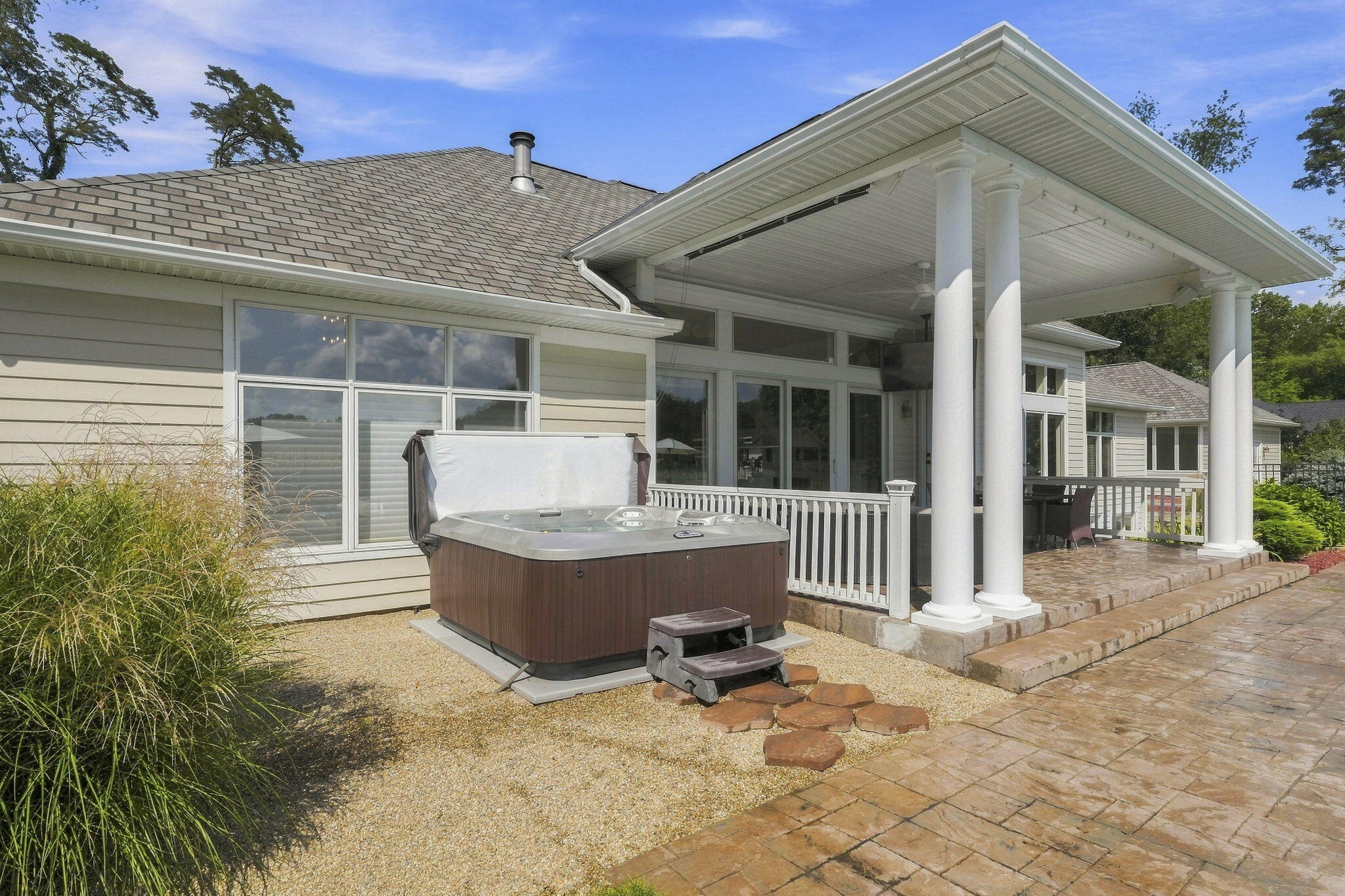 1920 High Meadow S Niles MI 49120