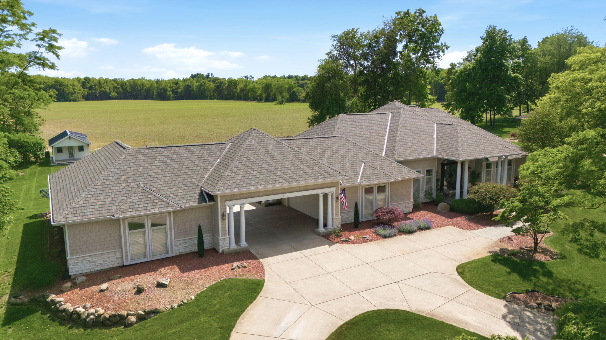 1920 High Meadow S Niles MI 49120