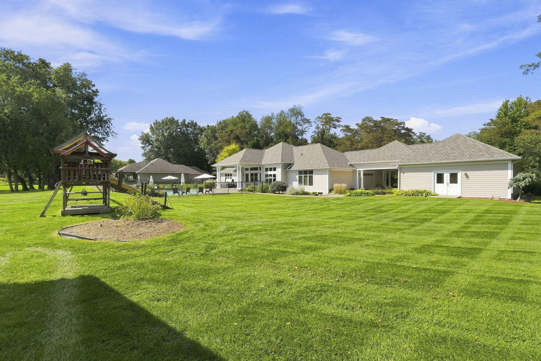 1920 High Meadow S Niles MI 49120
