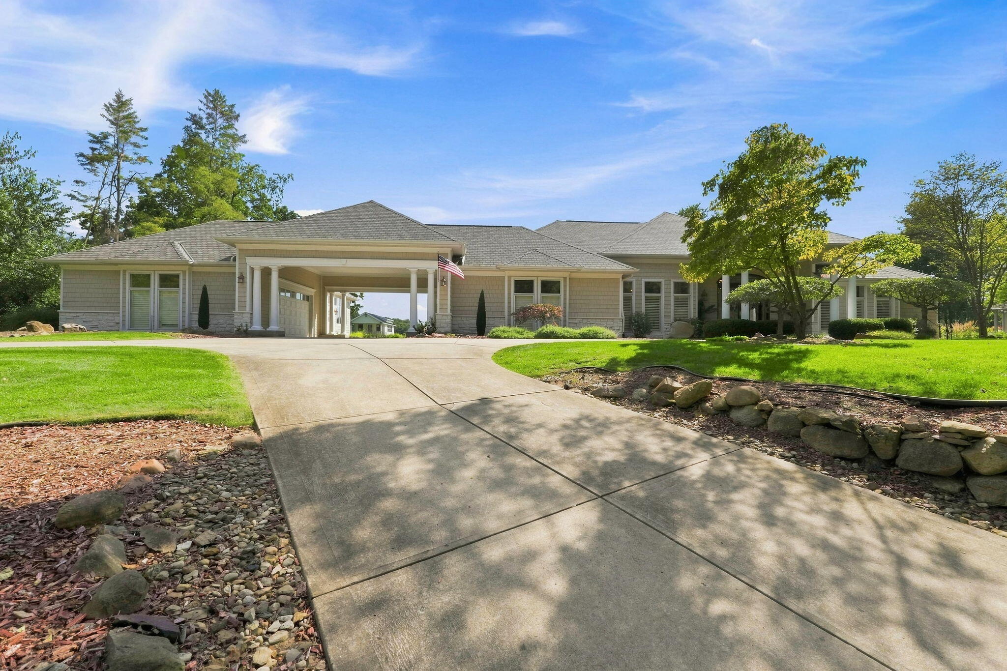 1920 High Meadow S Niles MI 49120