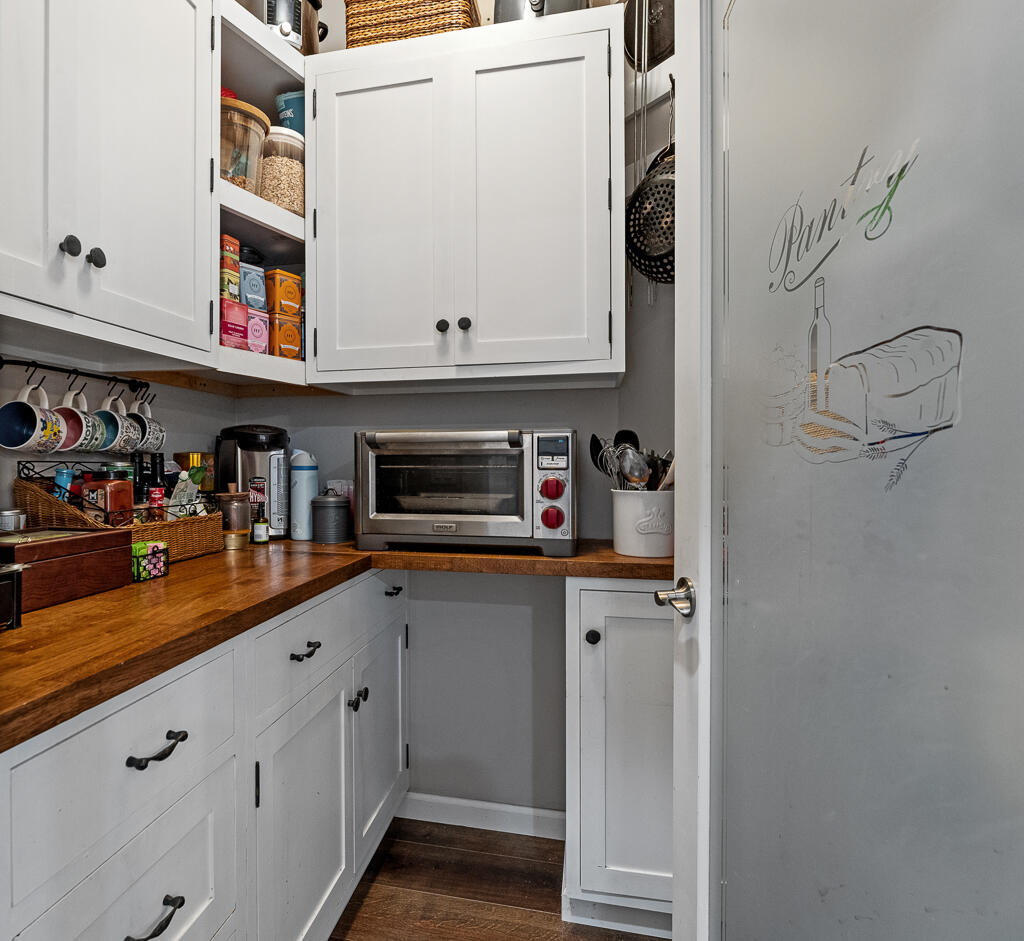 16275 Riley Street Holland MI 49424