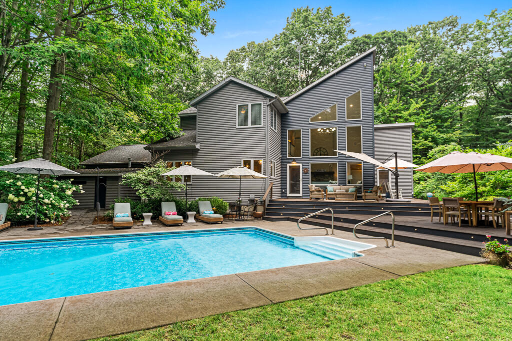 16275 Riley Street Holland MI 49424