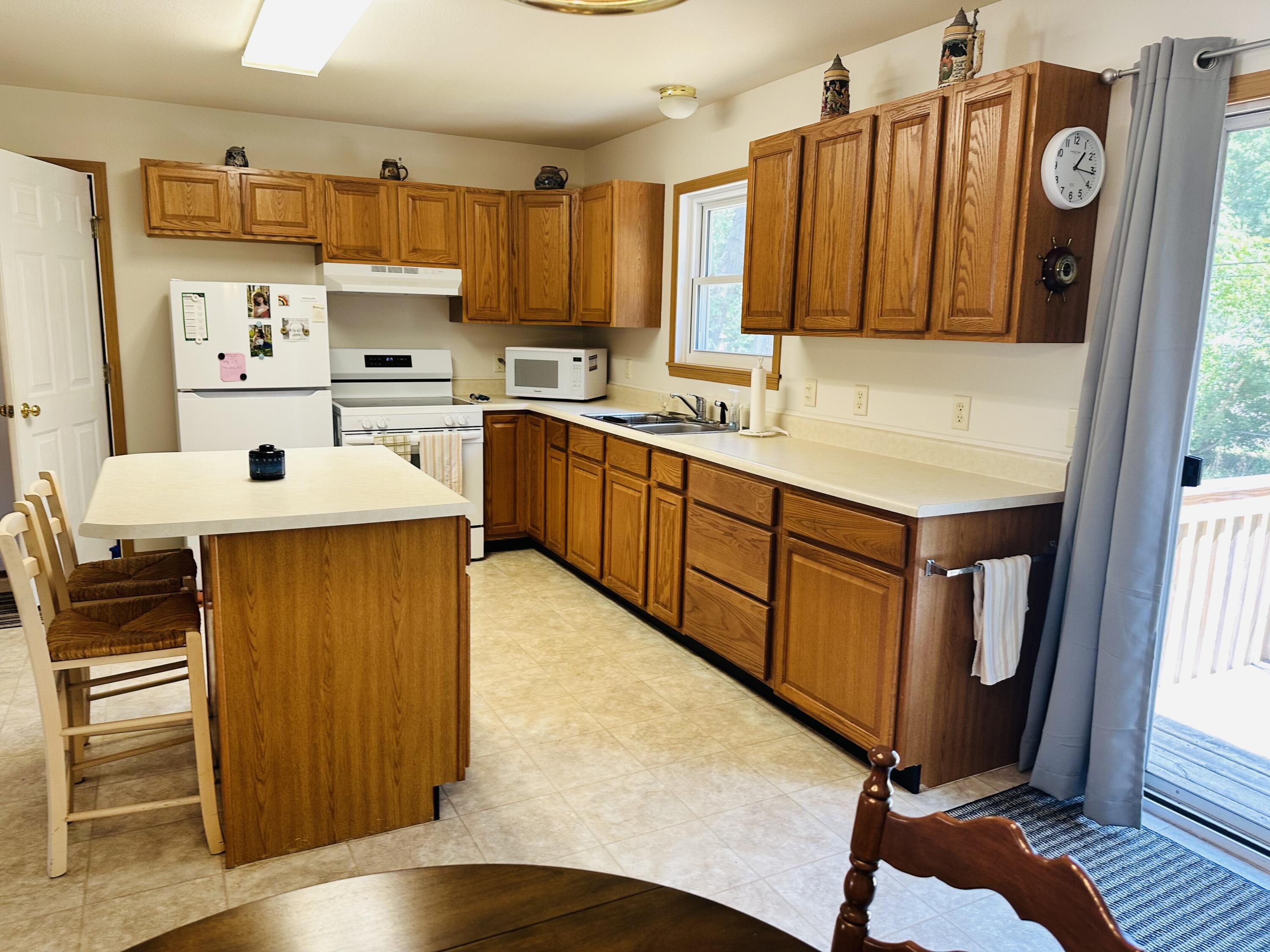 2140 Kinsey Street Muskegon MI 49441