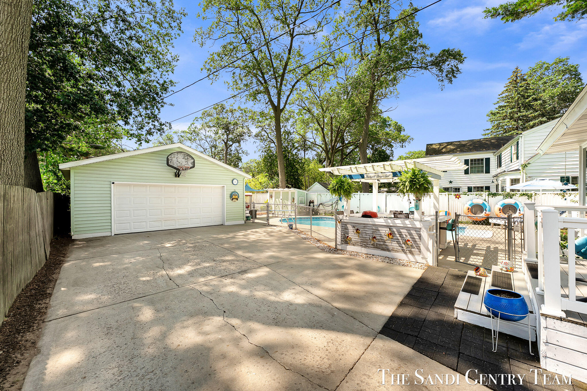 2308 Westwood Street Muskegon MI 49441
