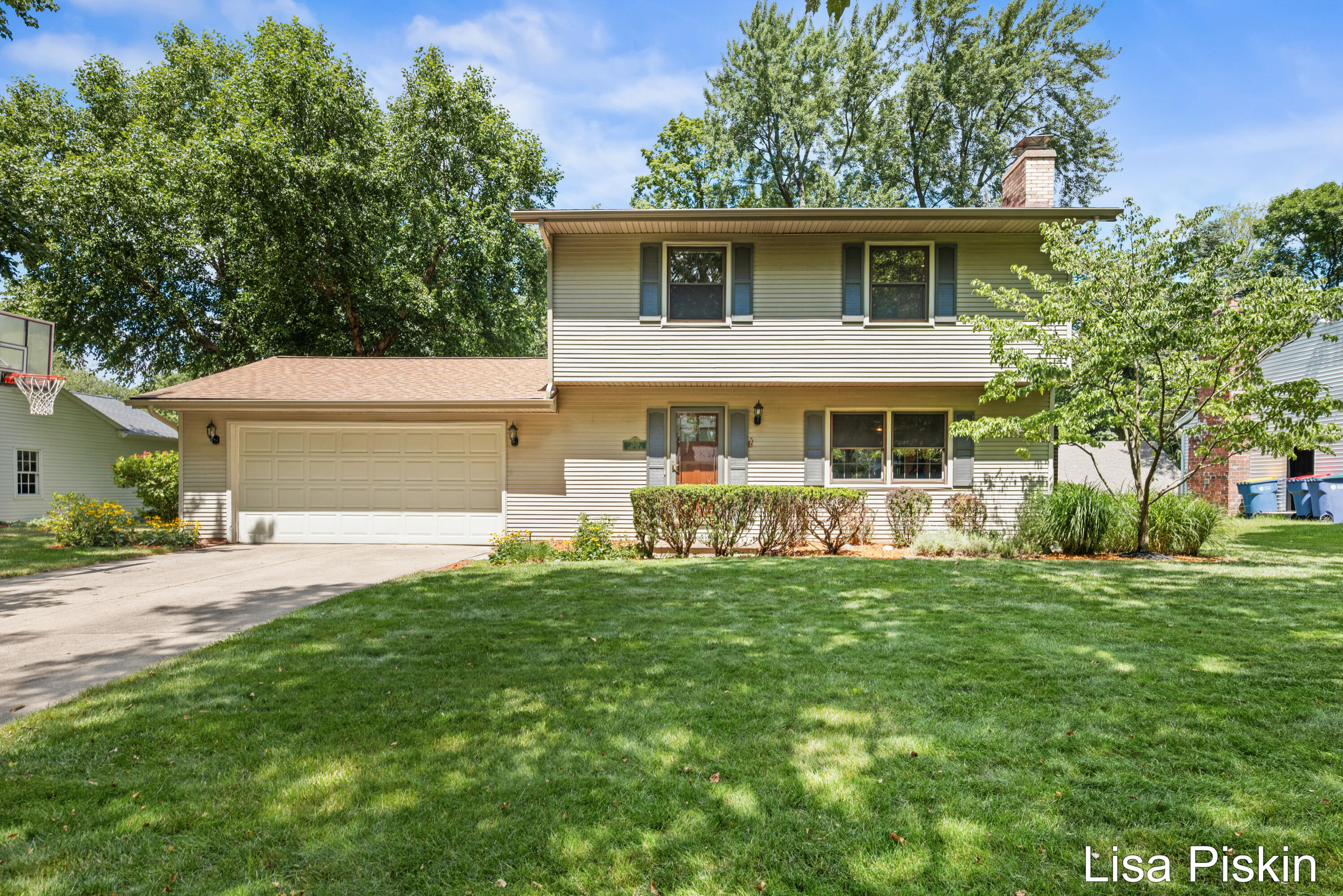 2509 Argus Drive SE Grand Rapids MI 49546