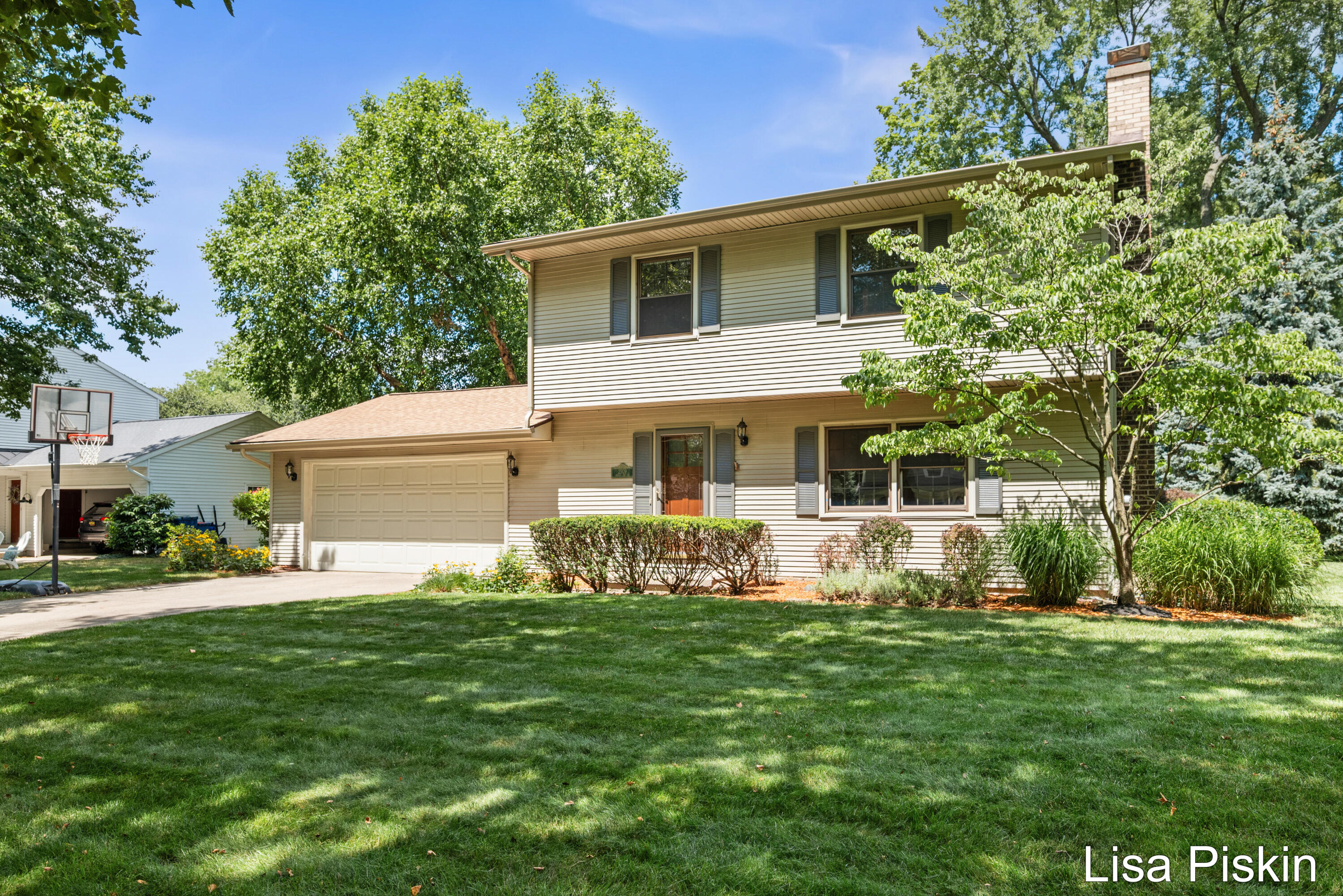 2509 Argus Drive SE Grand Rapids MI 49546