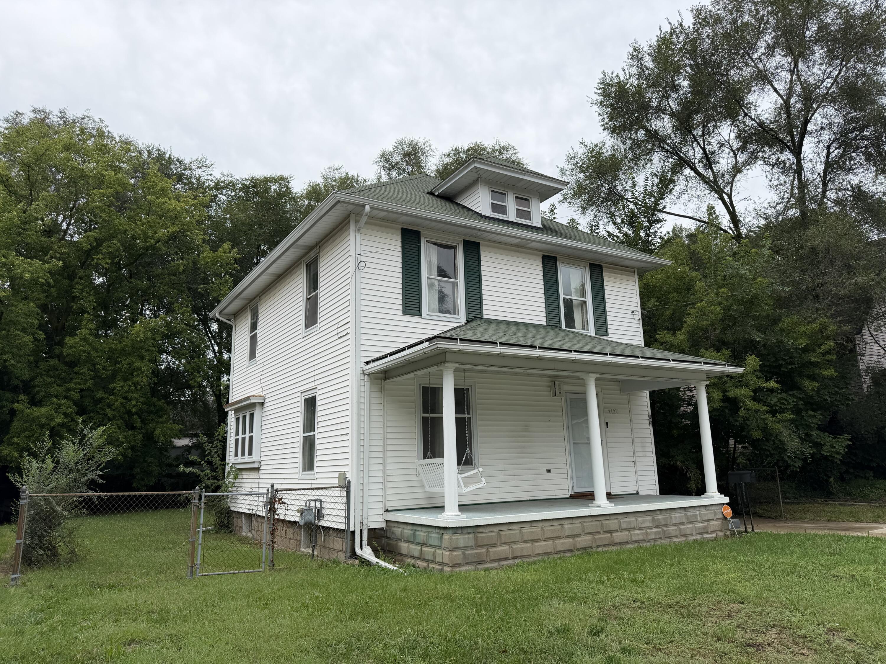 1127 Niagara Avenue SE Grand Rapids MI 49507