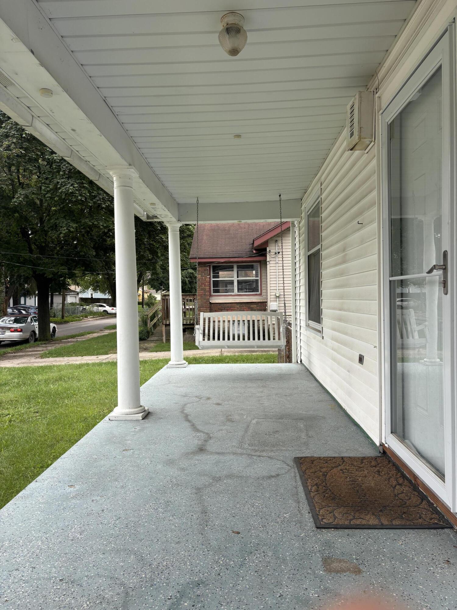 1127 Niagara Avenue SE Grand Rapids MI 49507