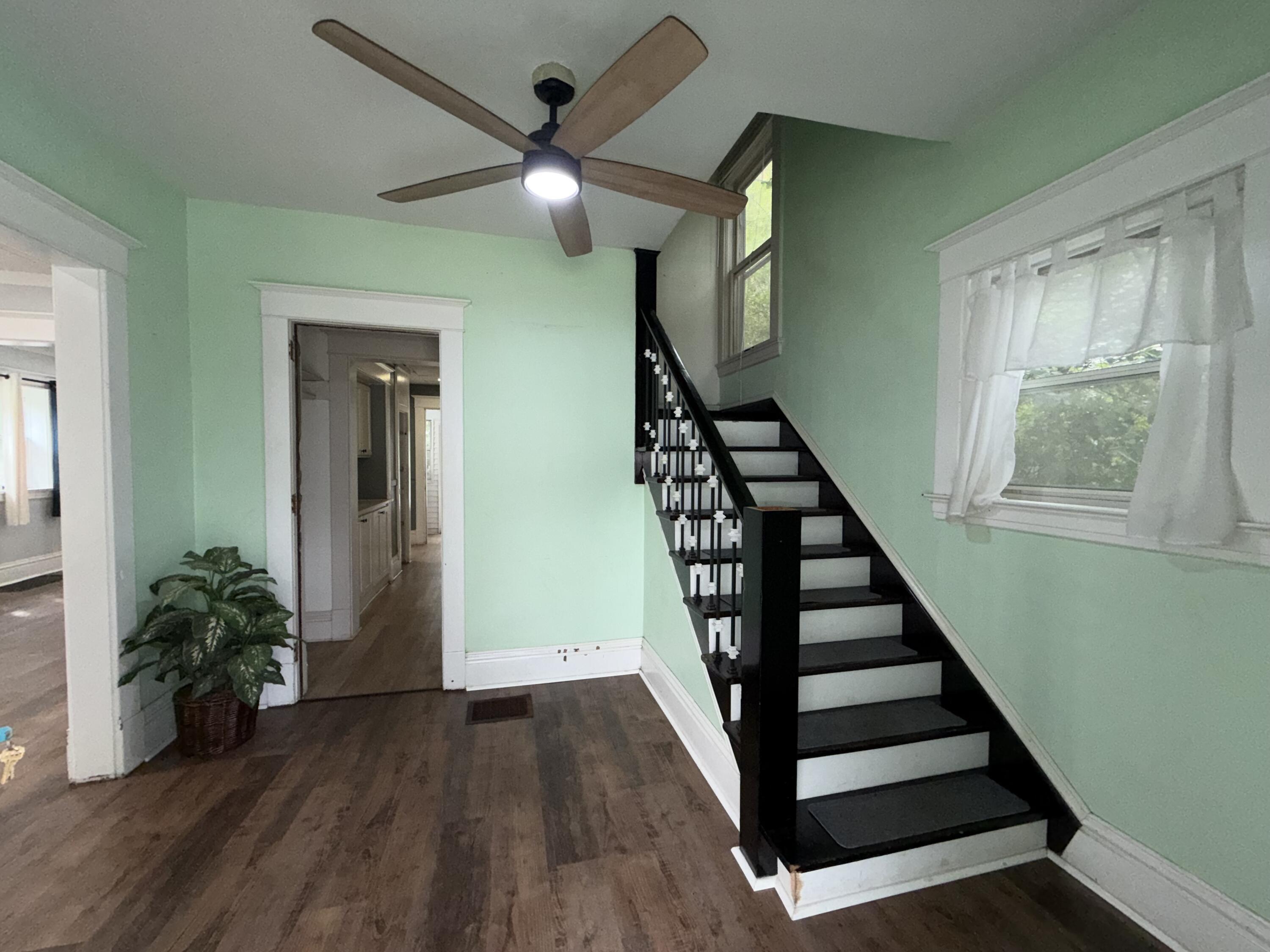 1127 Niagara Avenue SE Grand Rapids MI 49507