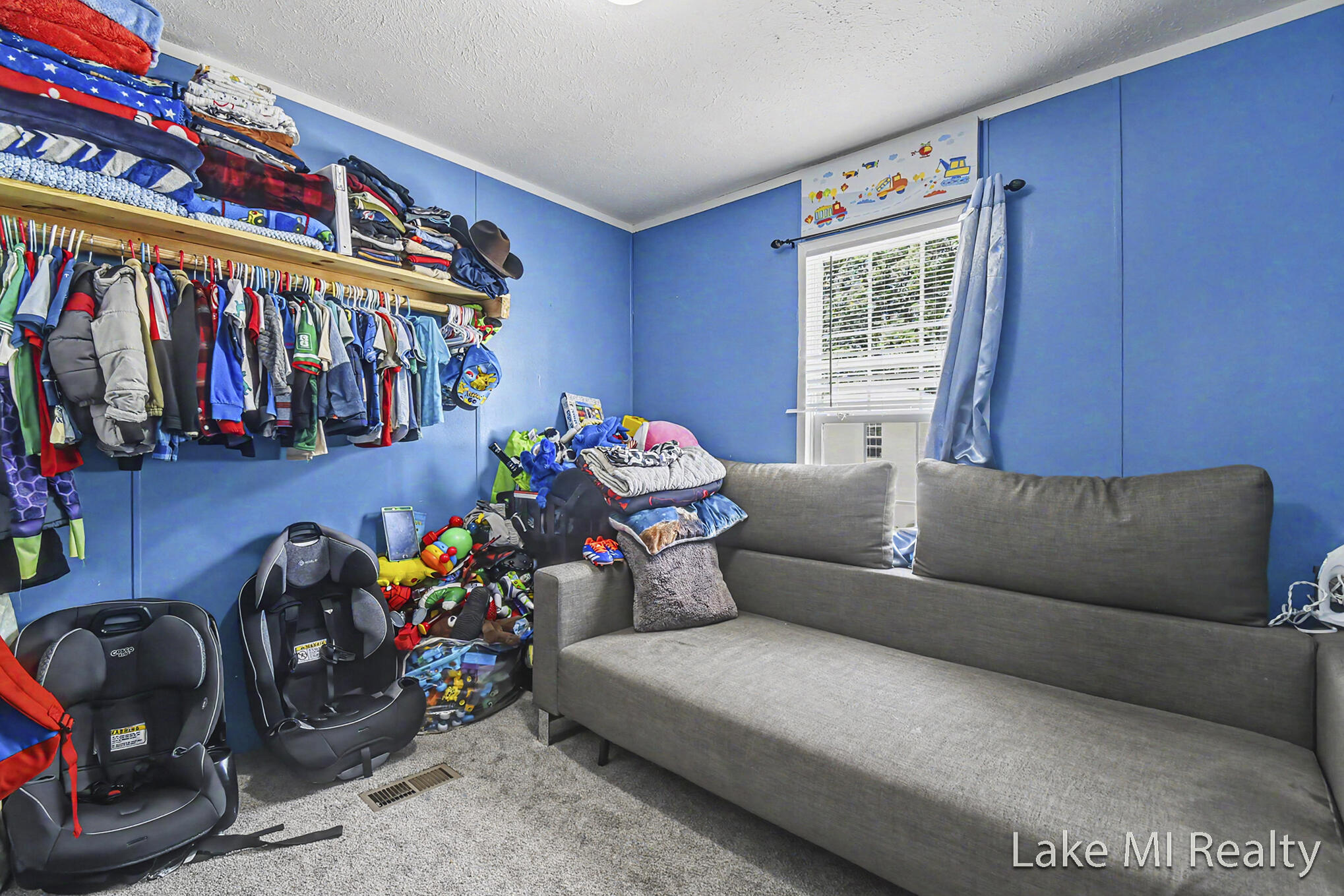 357 S Hardwick Drive SW Grand Rapids MI 49548