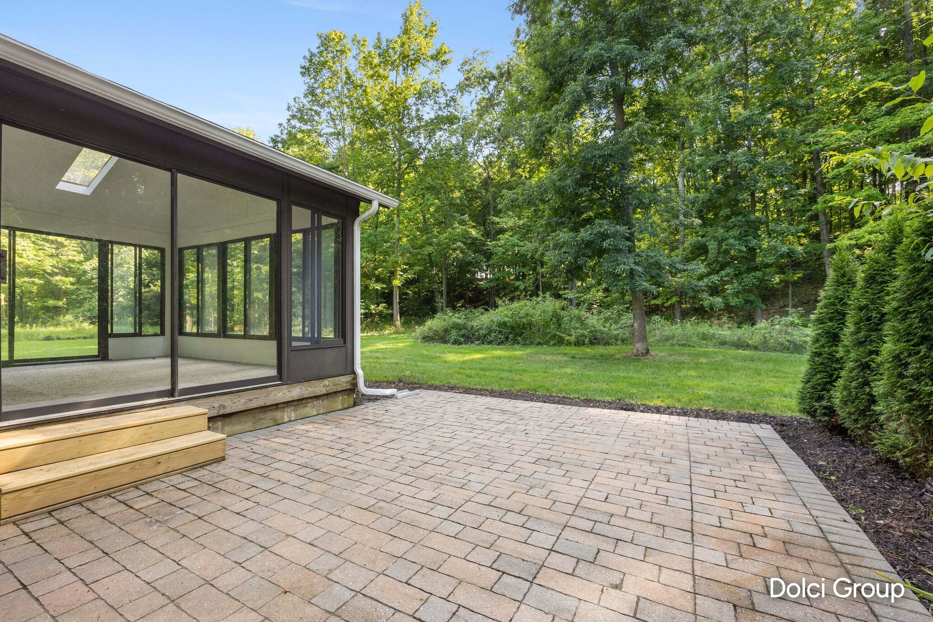 2198 Trillium Lane NW Grand Rapids MI 49534