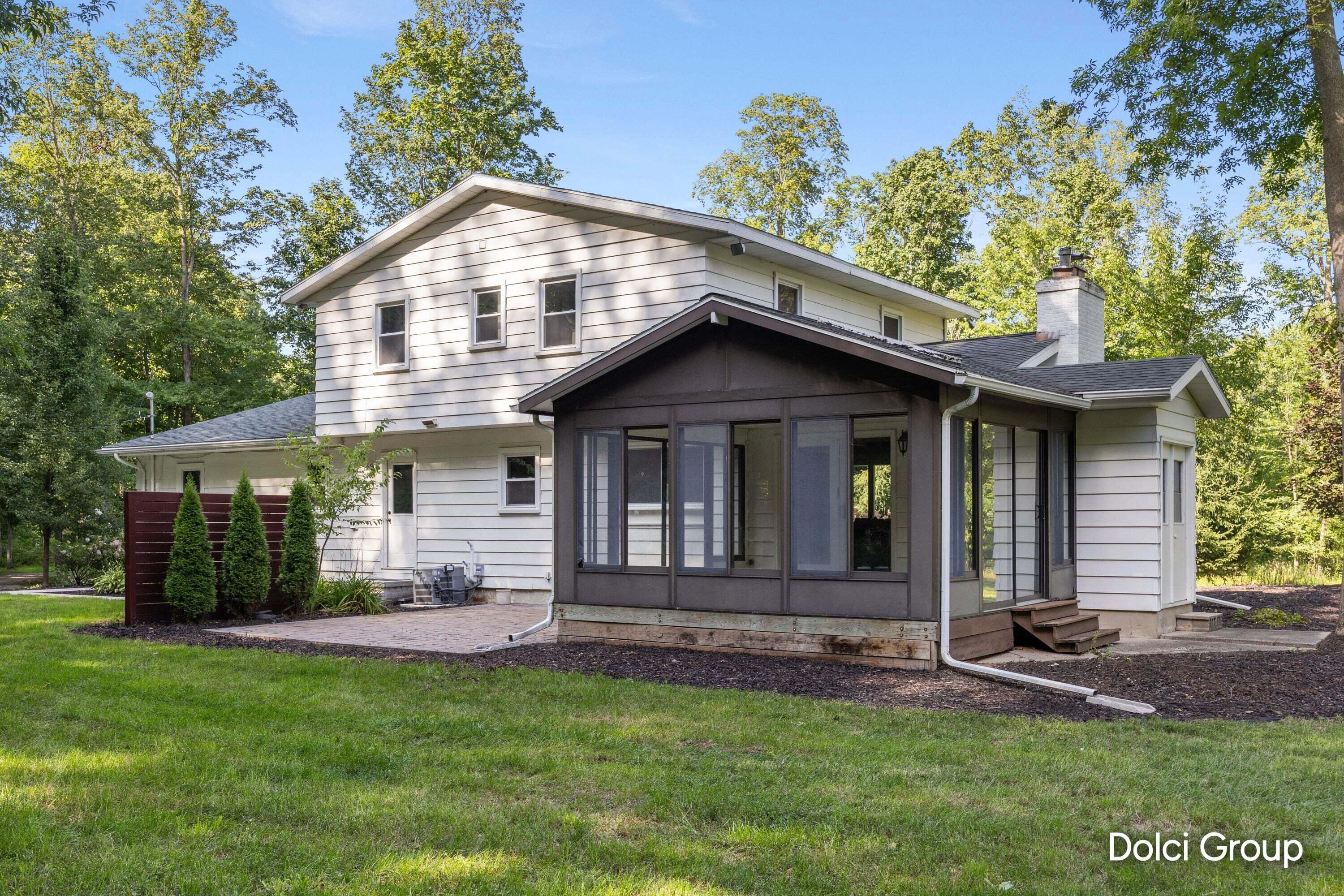2198 Trillium Lane NW Grand Rapids MI 49534