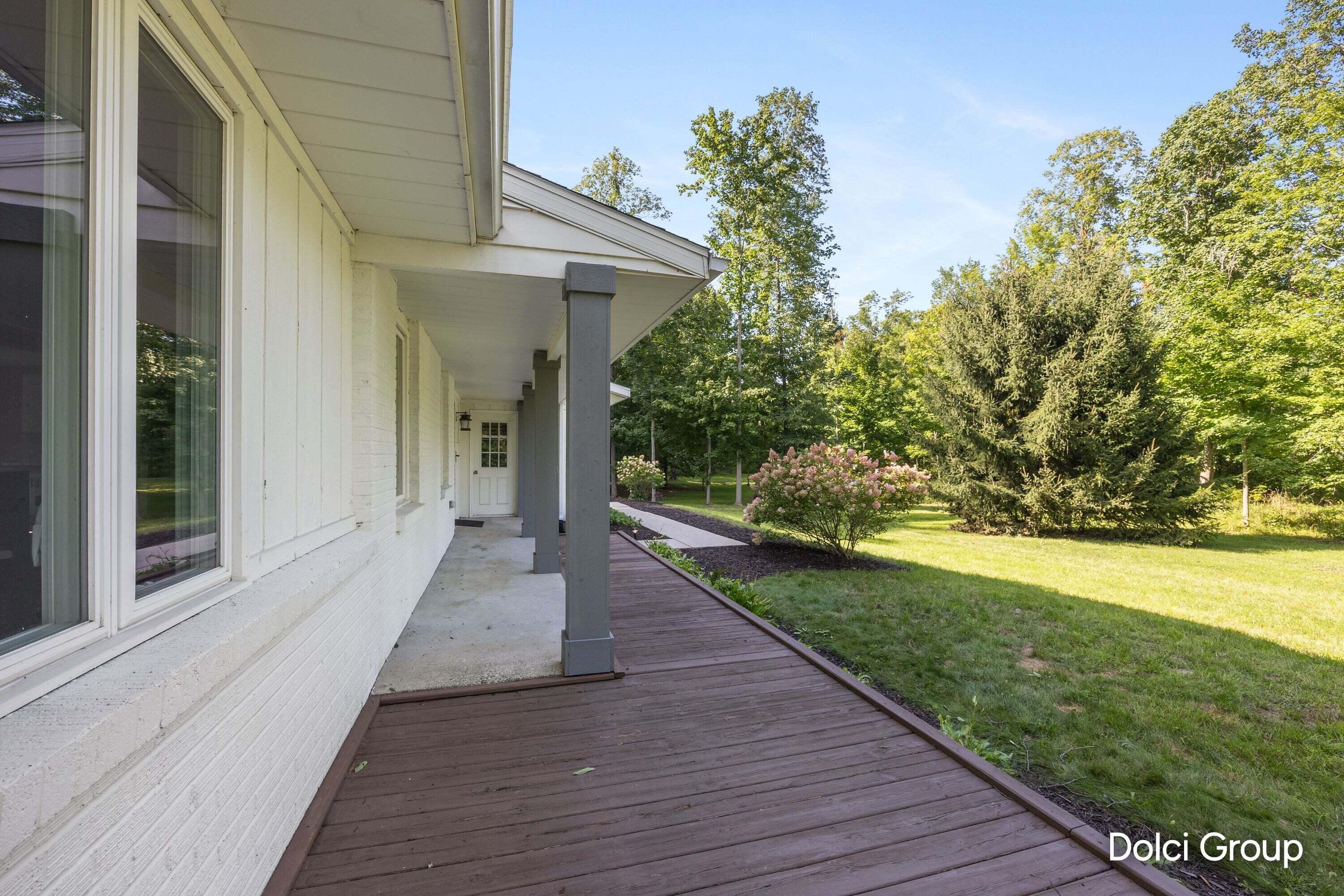 2198 Trillium Lane NW Grand Rapids MI 49534