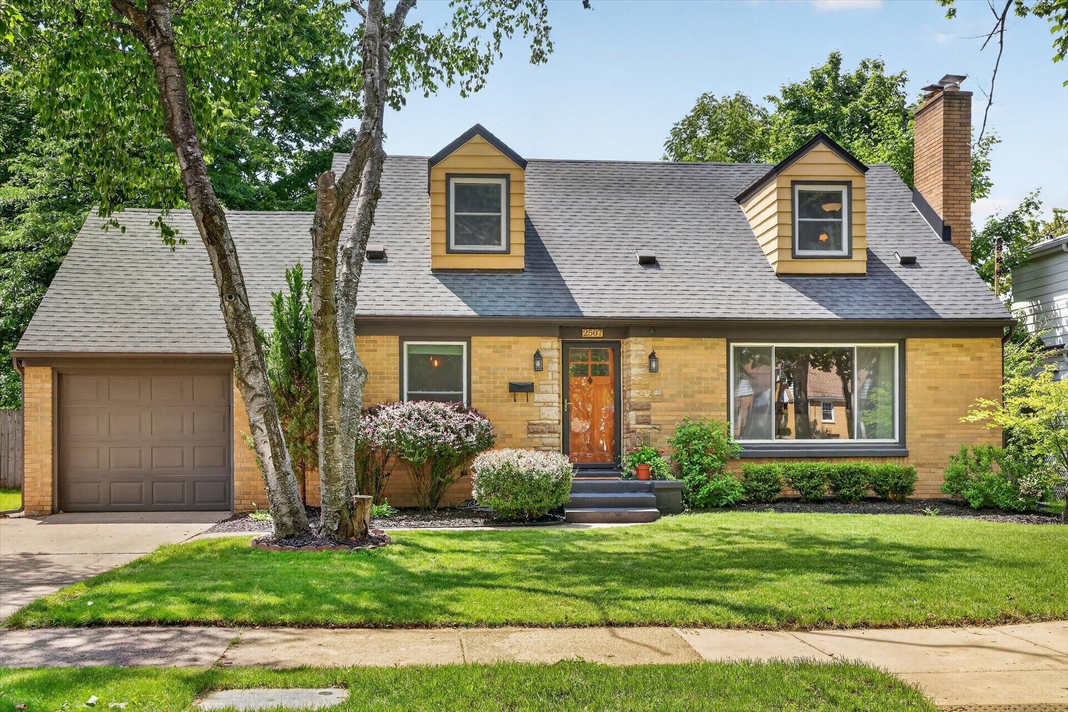 2507 Linden Avenue SE Grand Rapids MI 49507