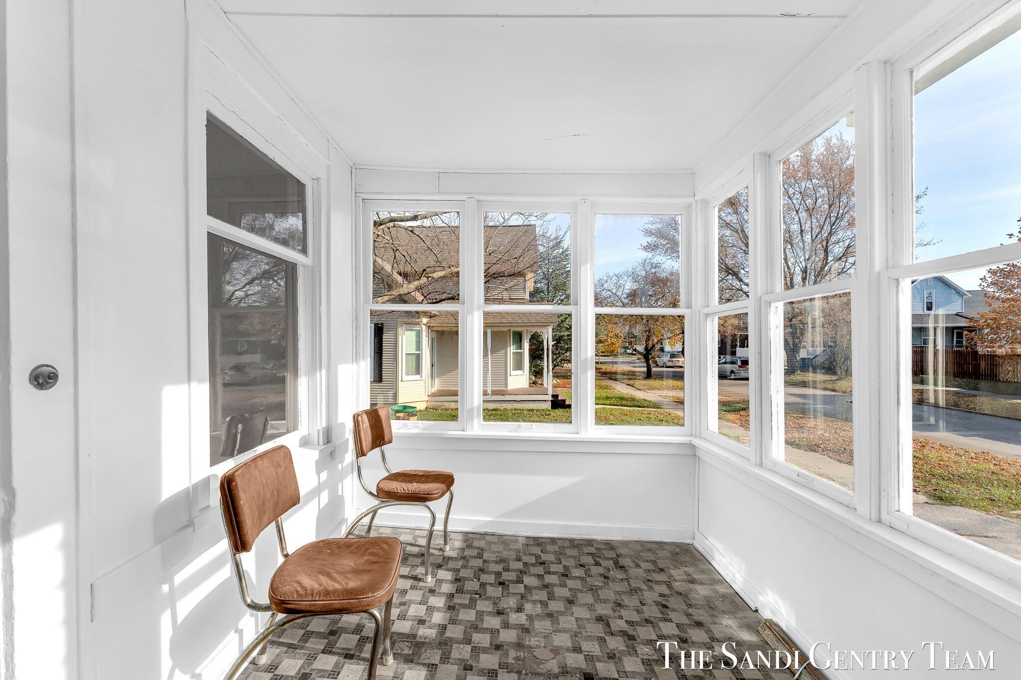 317 Elliott Avenue Grand Haven MI 49417