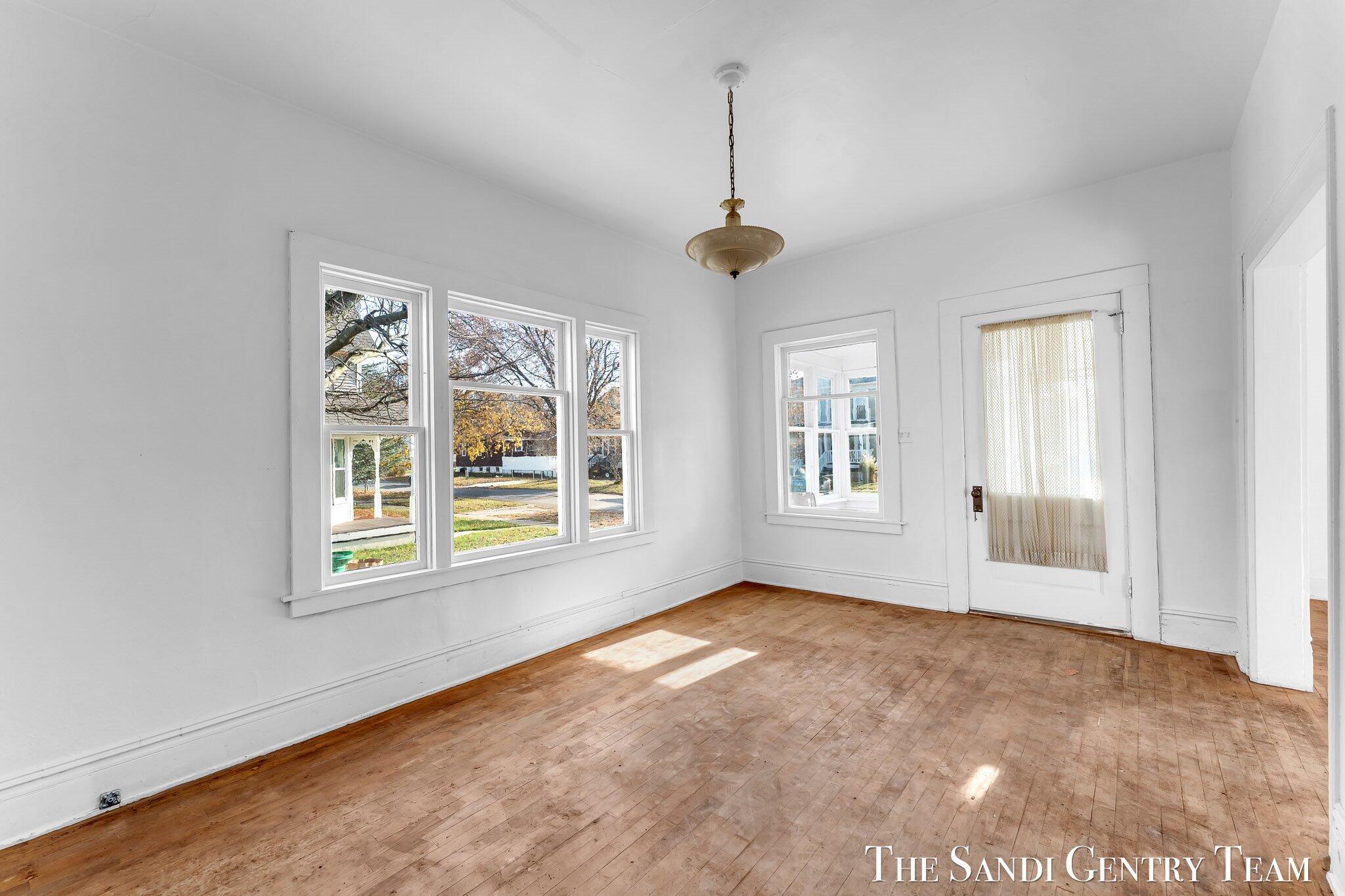 317 Elliott Avenue Grand Haven MI 49417