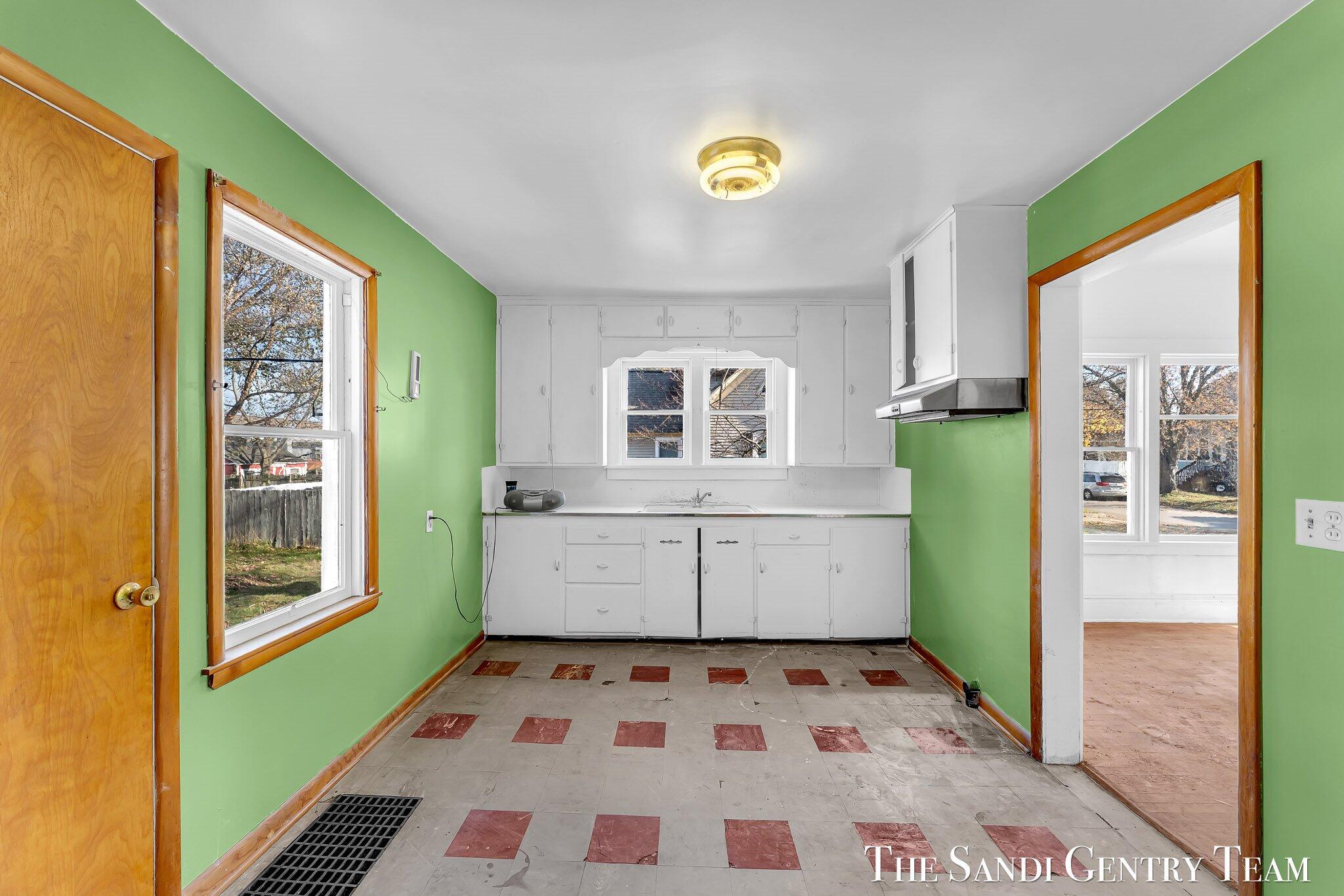 317 Elliott Avenue Grand Haven MI 49417