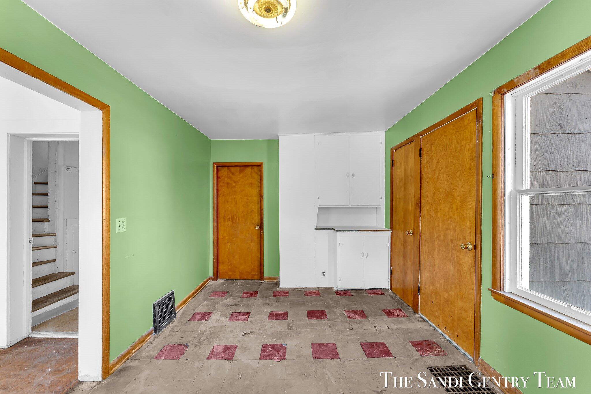 317 Elliott Avenue Grand Haven MI 49417