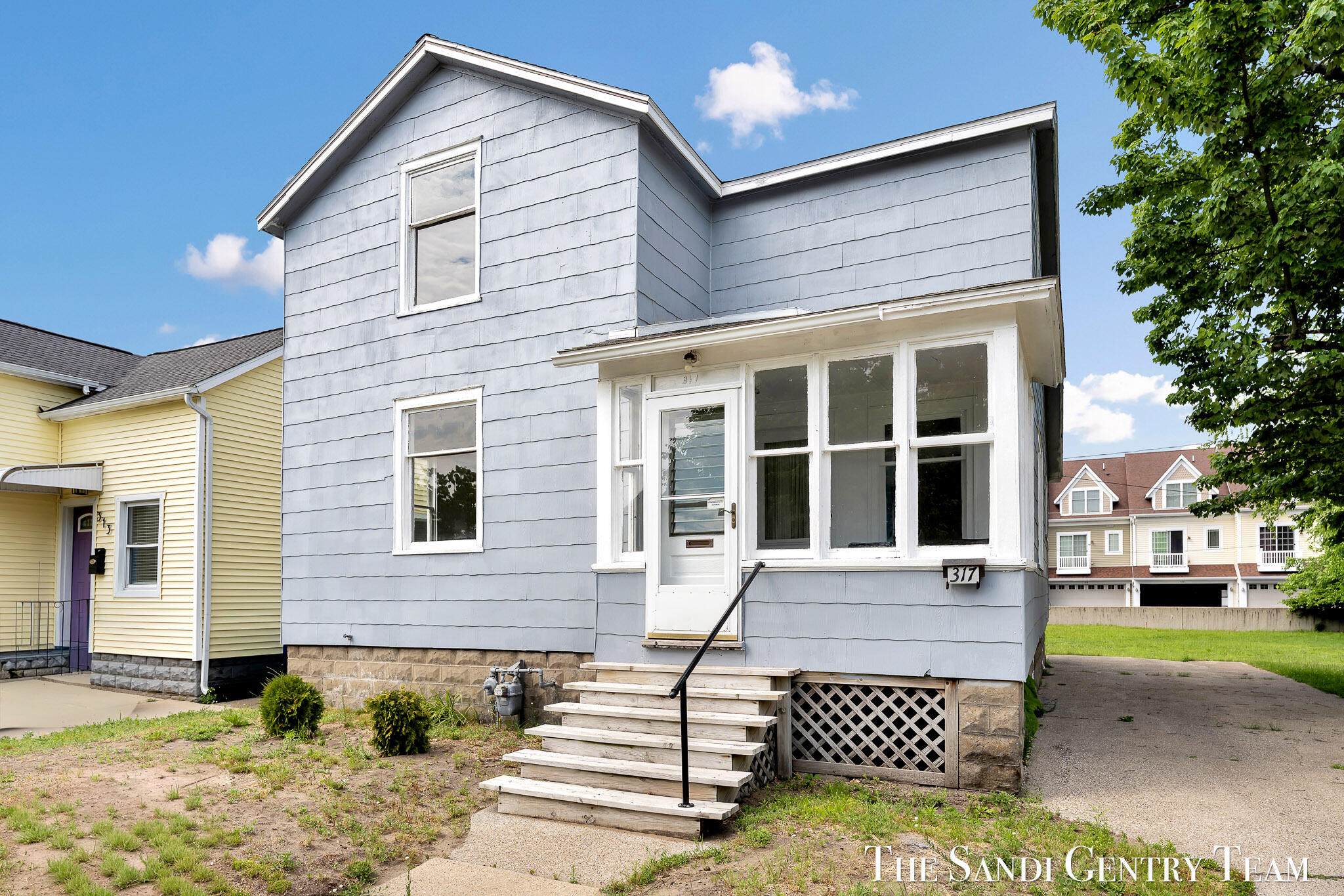 317 Elliott Avenue Grand Haven MI 49417