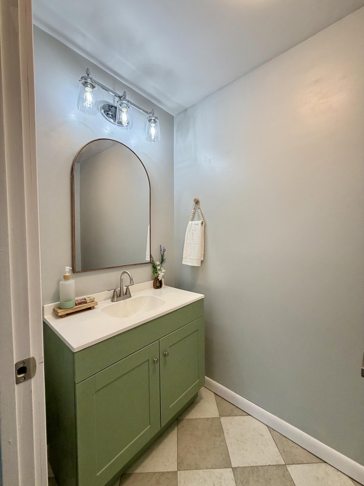 404 W Court Street Ludington MI 49431
