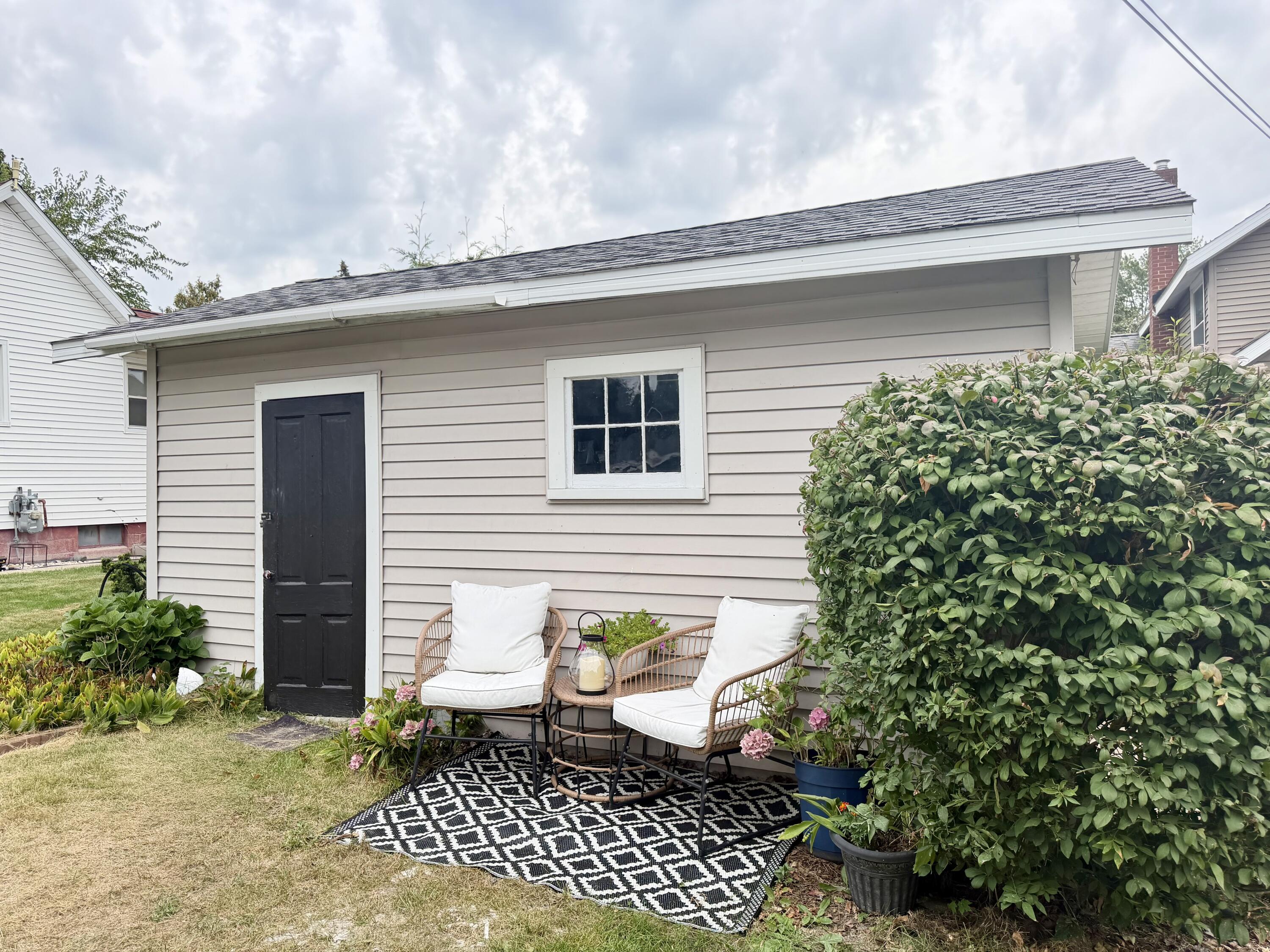 404 W Court Street Ludington MI 49431