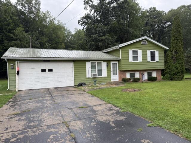 19070 State Line Road Edwardsburg MI 49112