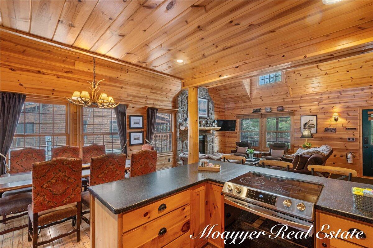 6459 Lilypad Lane Saugatuck MI 49453