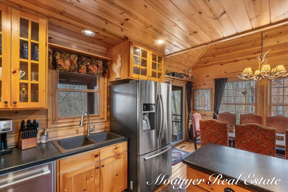 6459 Lilypad Lane Saugatuck MI 49453