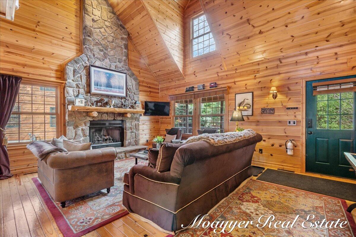 6459 Lilypad Lane Saugatuck MI 49453