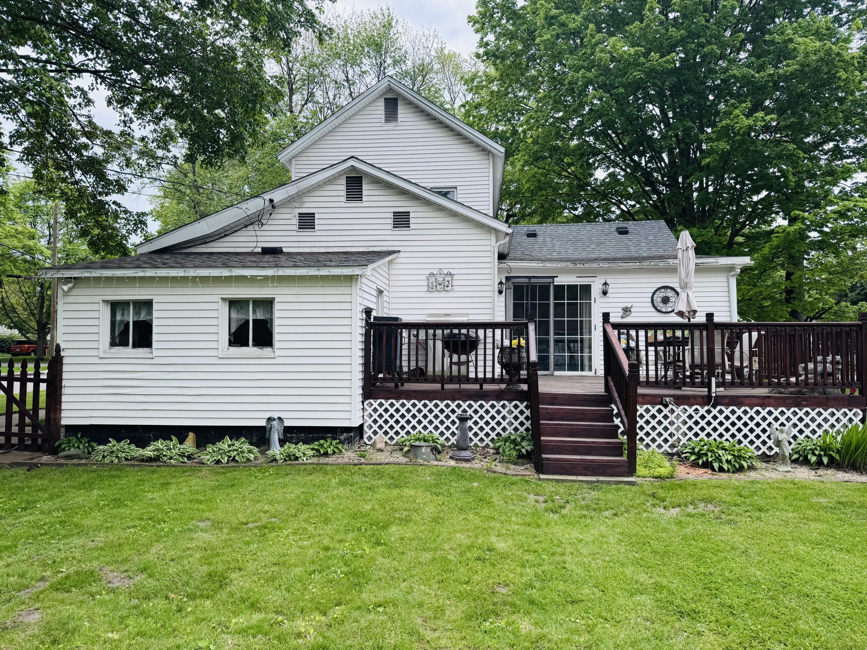 1021 Sycamore Street Niles MI 49120