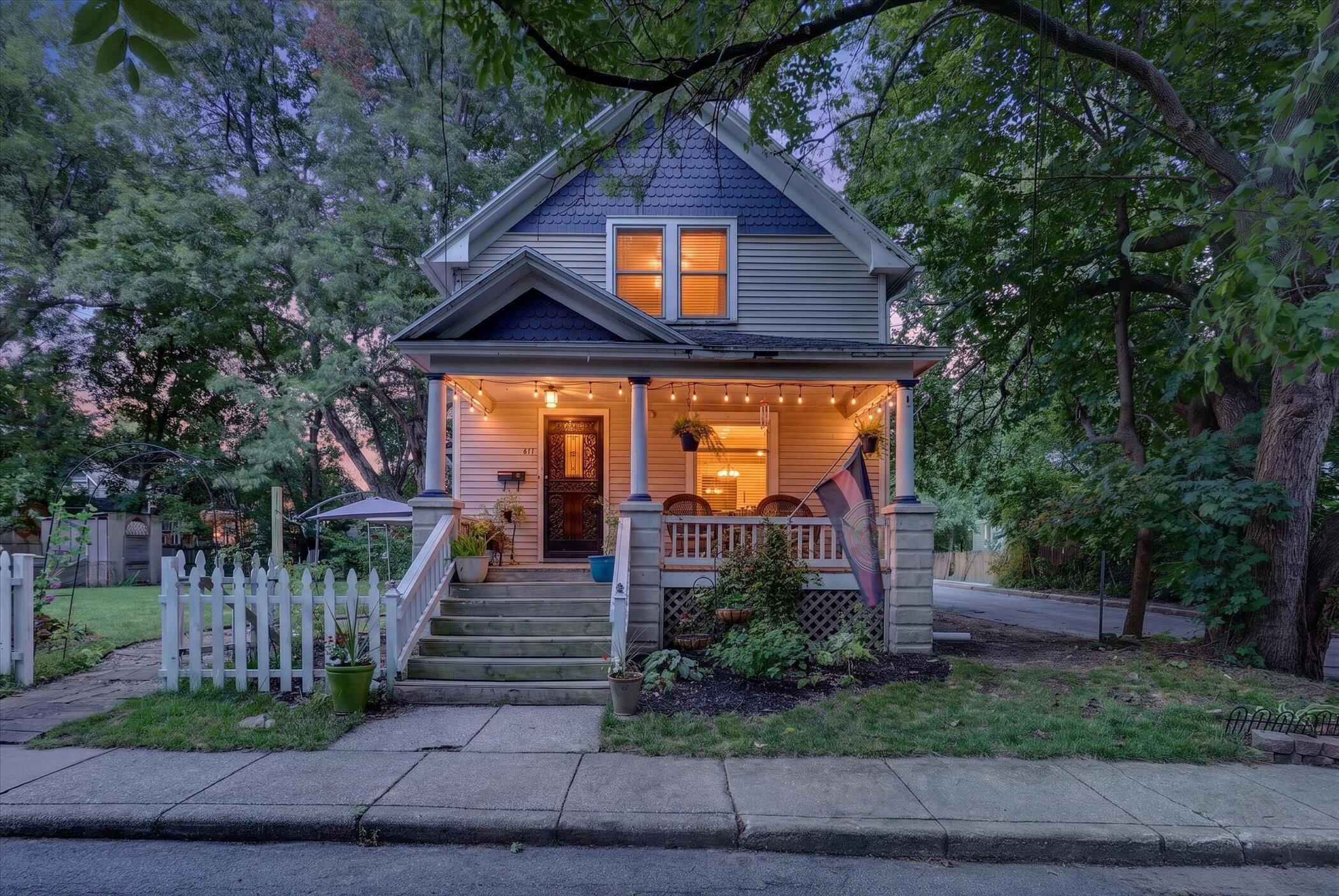 611 Elmwood Court Kalamazoo MI 49007