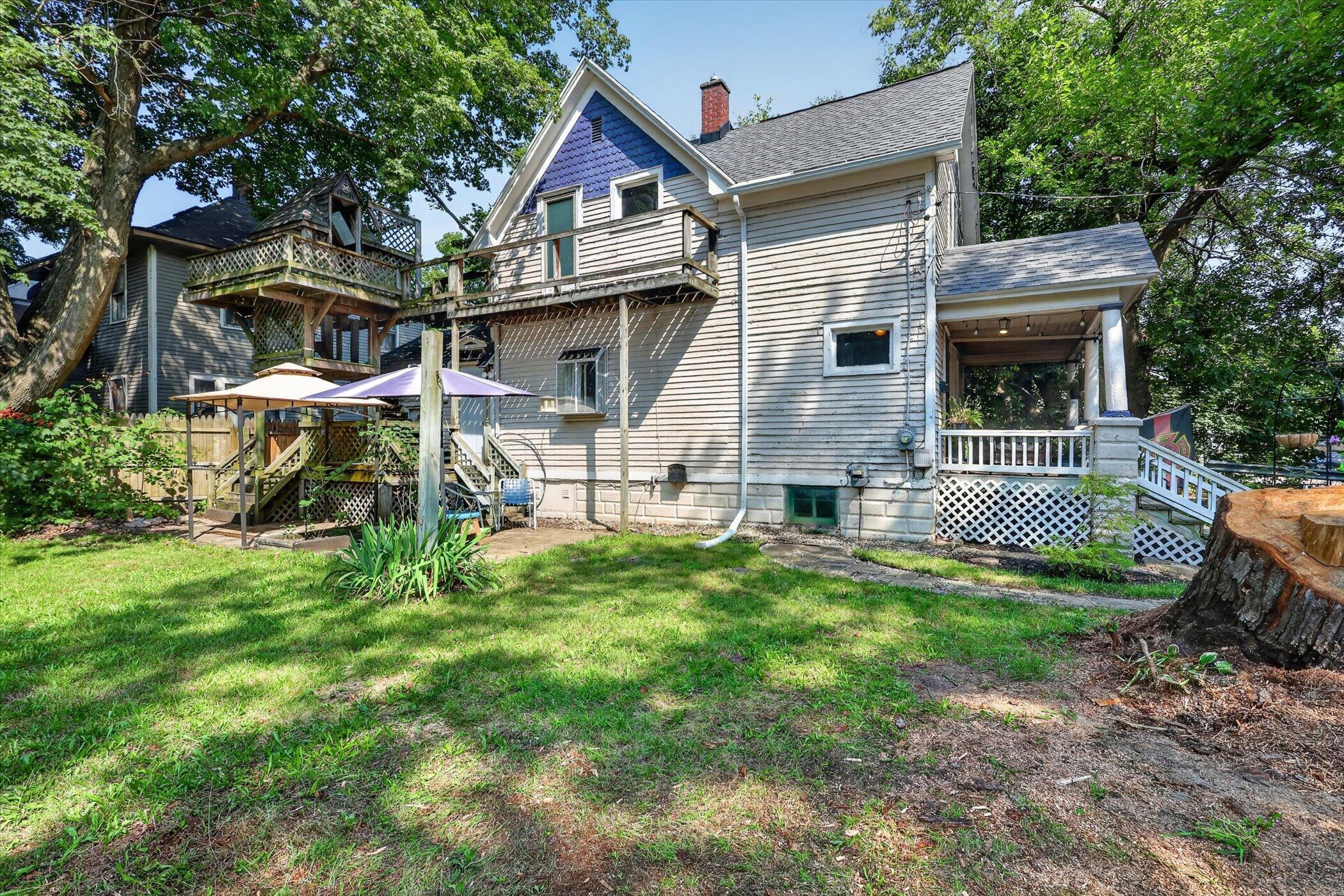 611 Elmwood Court Kalamazoo MI 49007
